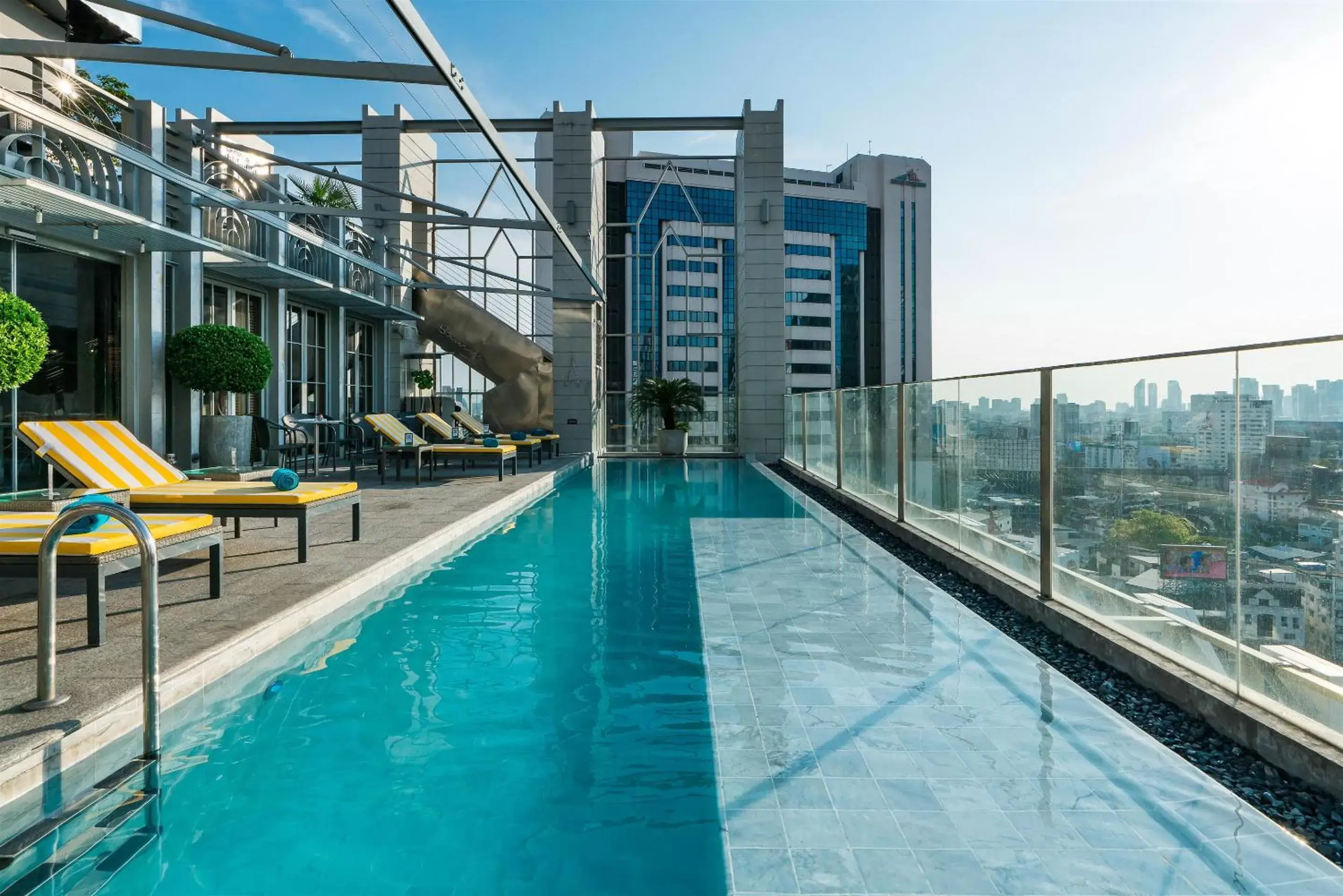 Swimming Pool in Akara Hotel