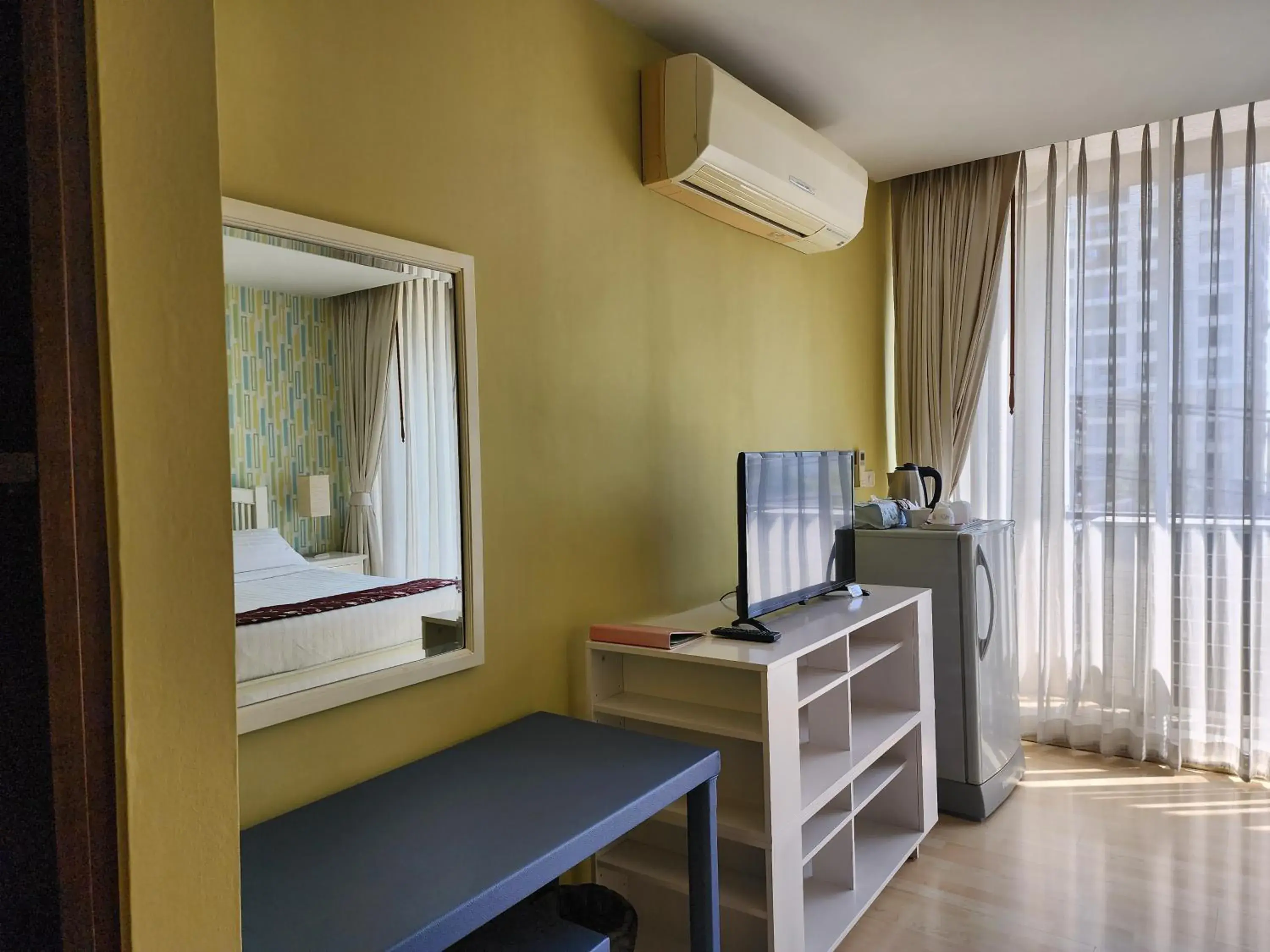 August Residence August Residence