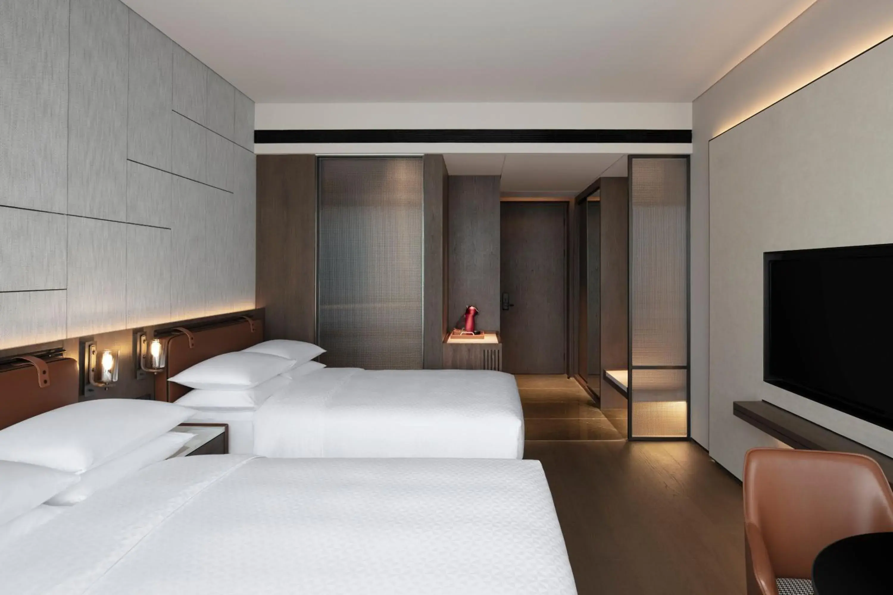 Photo of the whole room, Bed in Four Points by Sheraton Chengdu Tianfu New Area