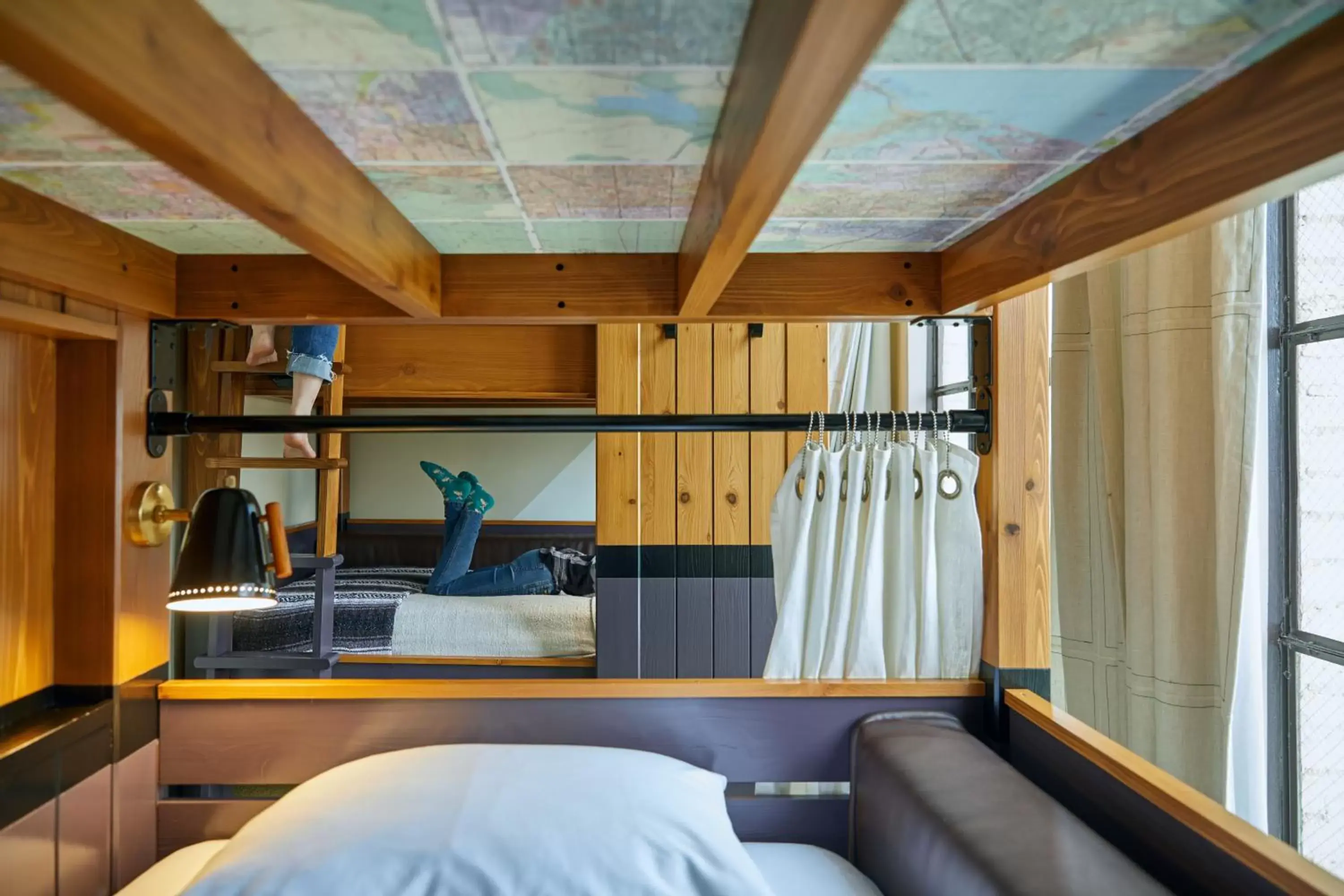 Bunk Bed in Freehand Los Angeles