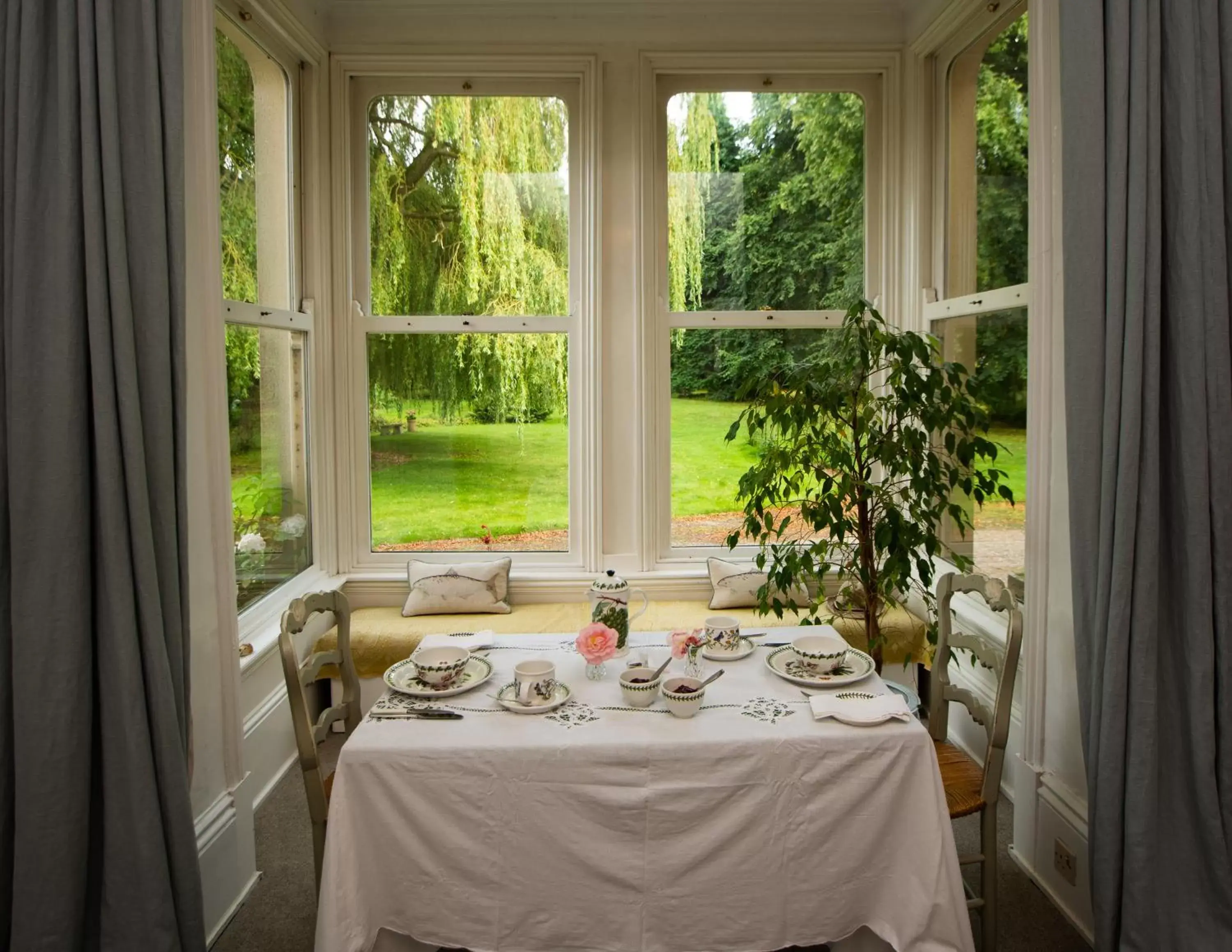 Restaurant/Places to Eat in Tudhoe Park House