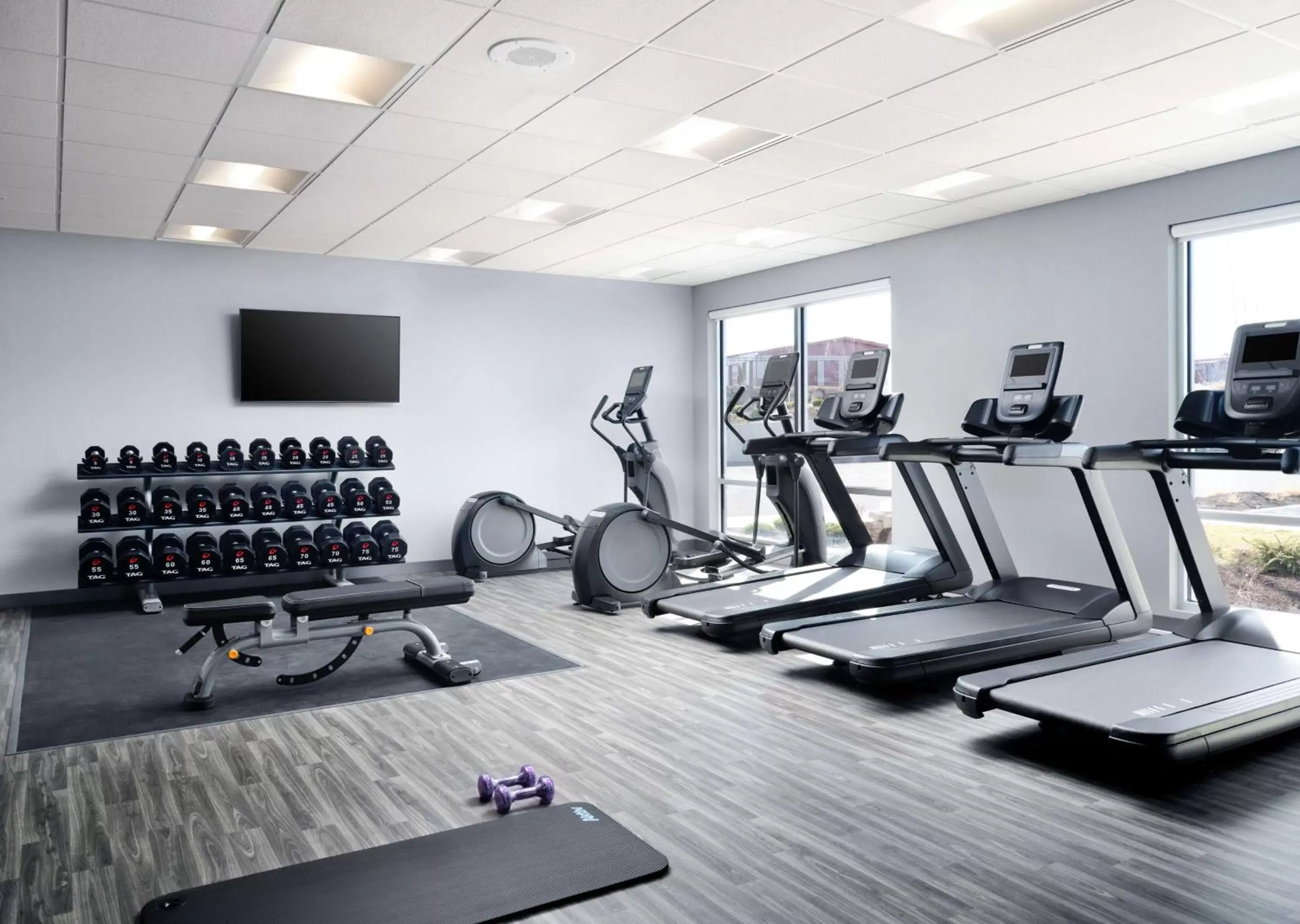 Fitness centre/facilities, Fitness Center/Facilities in Hampton Inn Redmond Bend Airport
