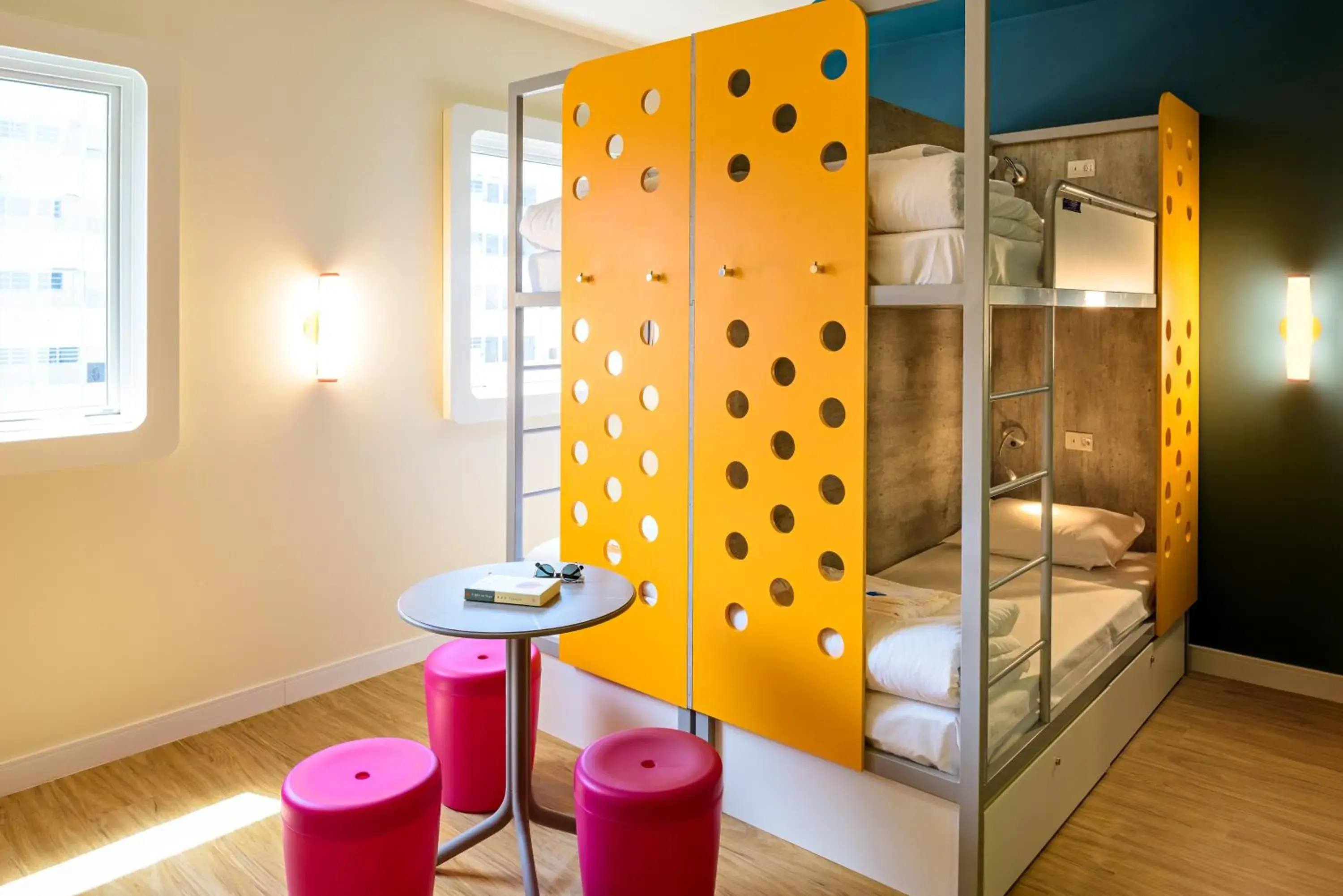 bunk bed in Ibis Budget Santos Gonzaga