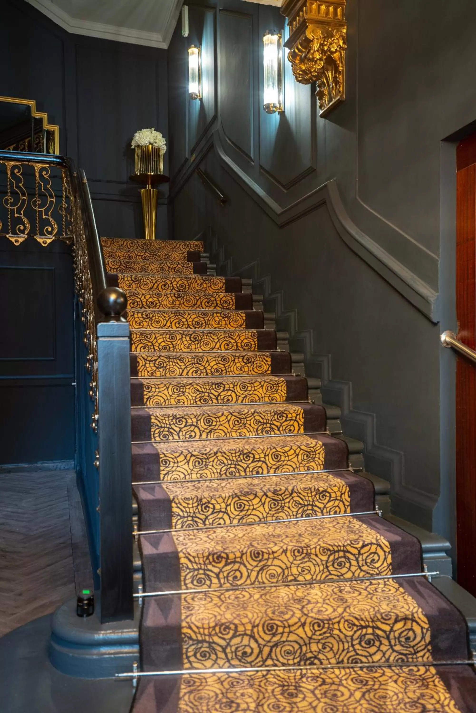 62 Castle Street Hotel