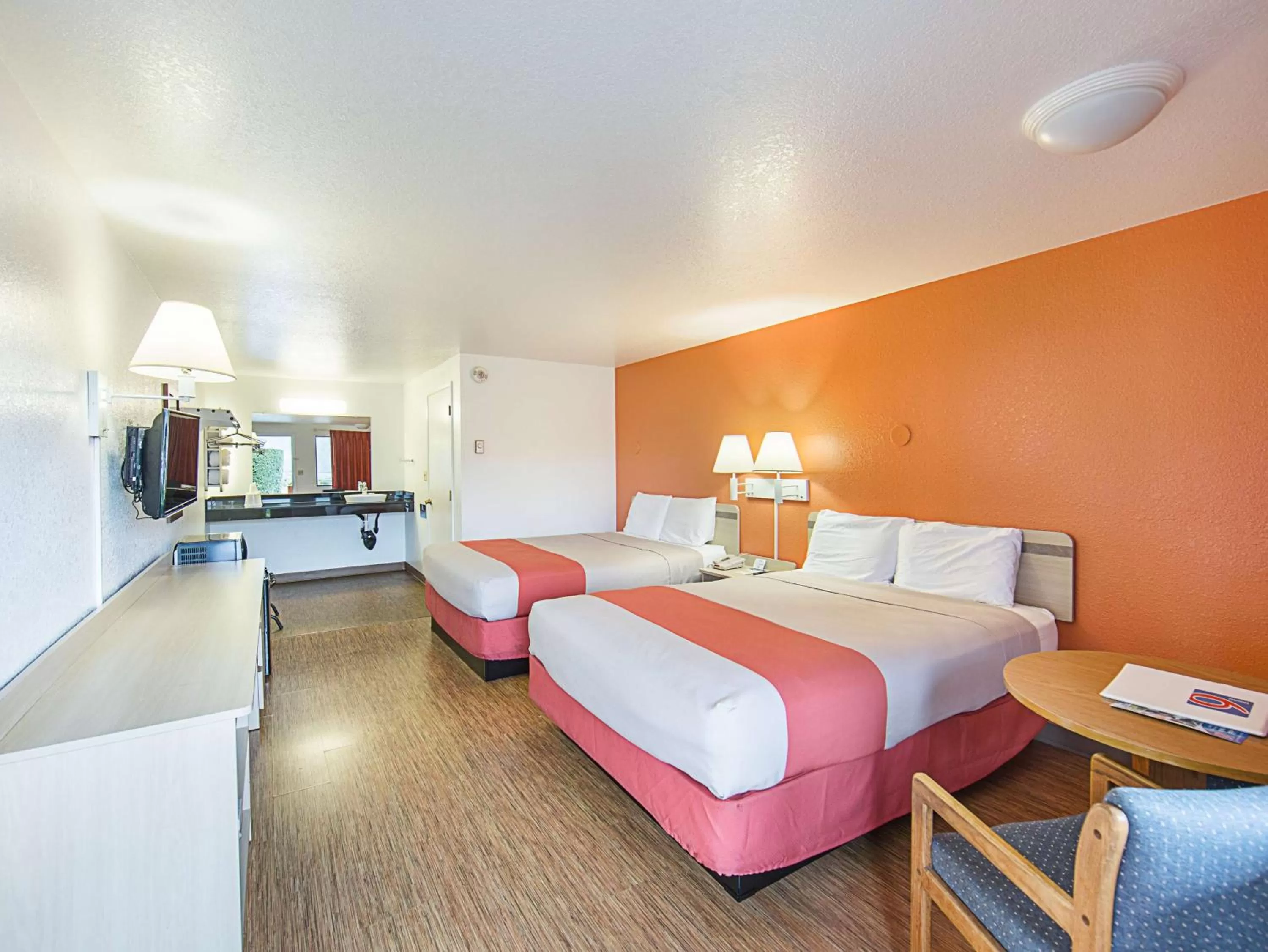 Photo of the whole room, Bed in Motel 6 Gold Beach