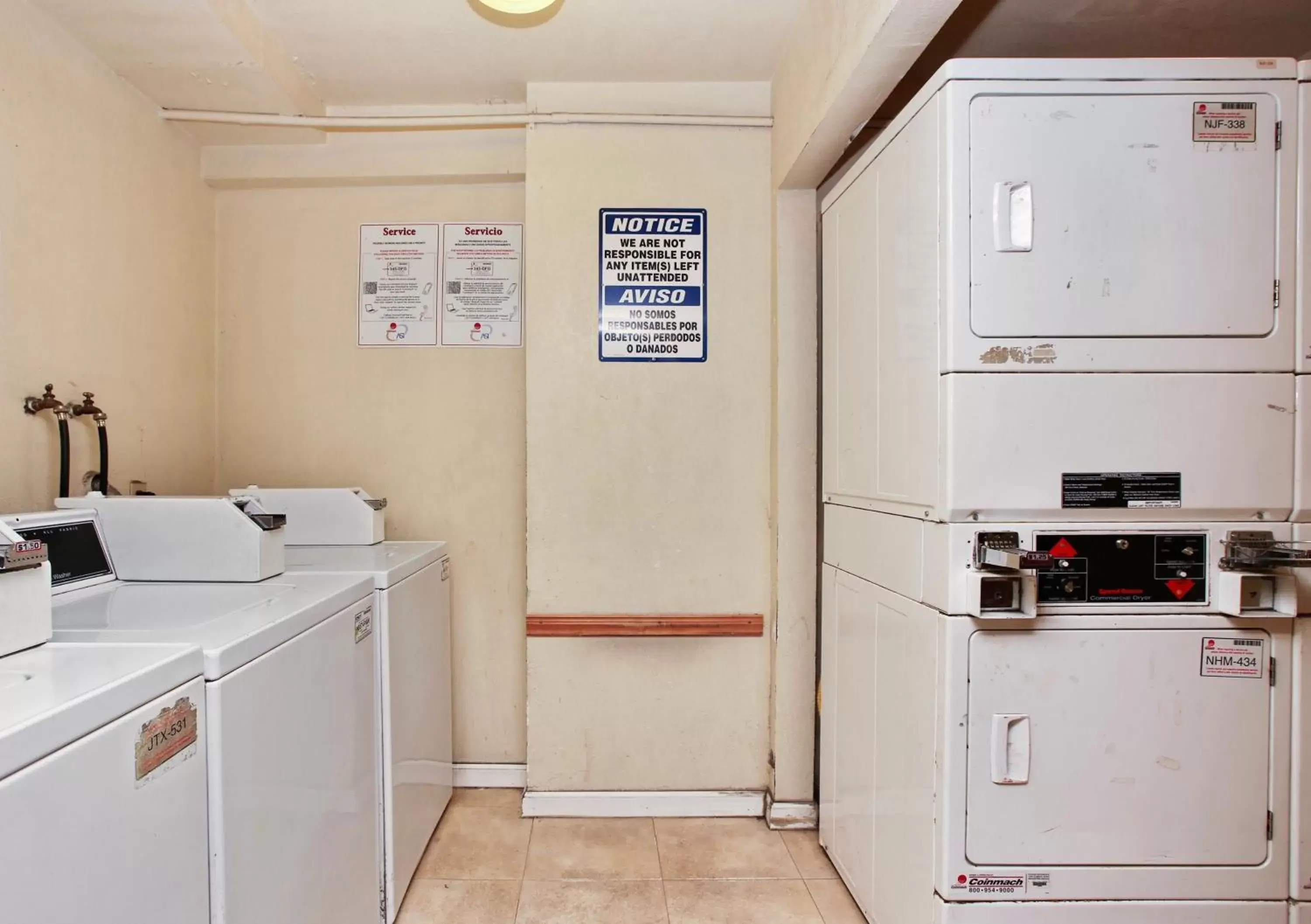 Other, Kitchen/Kitchenette in Red Roof Inn Santa Ana