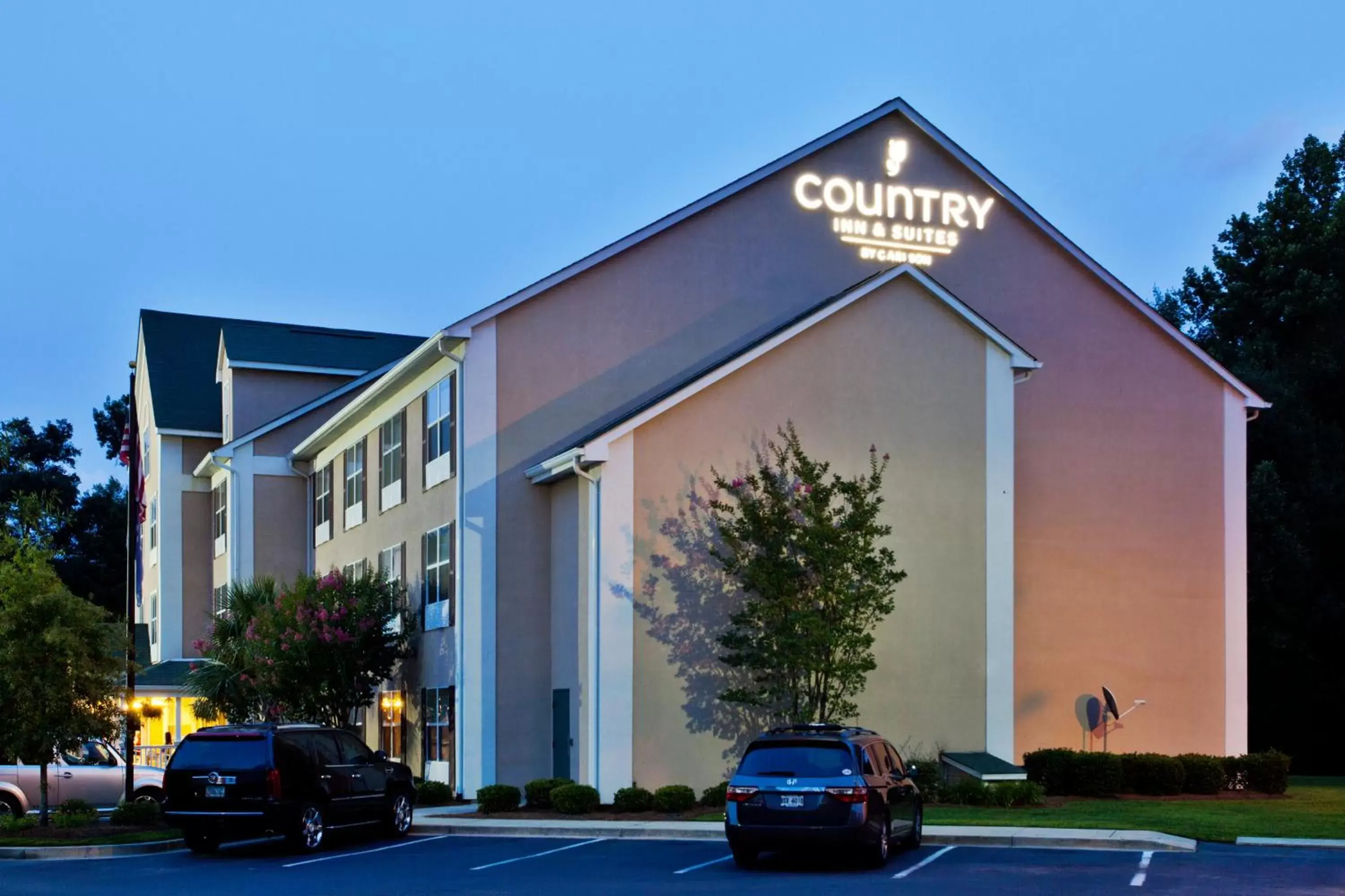 Property Building in Country Inn & Suites by Radisson, Columbia Airport, SC