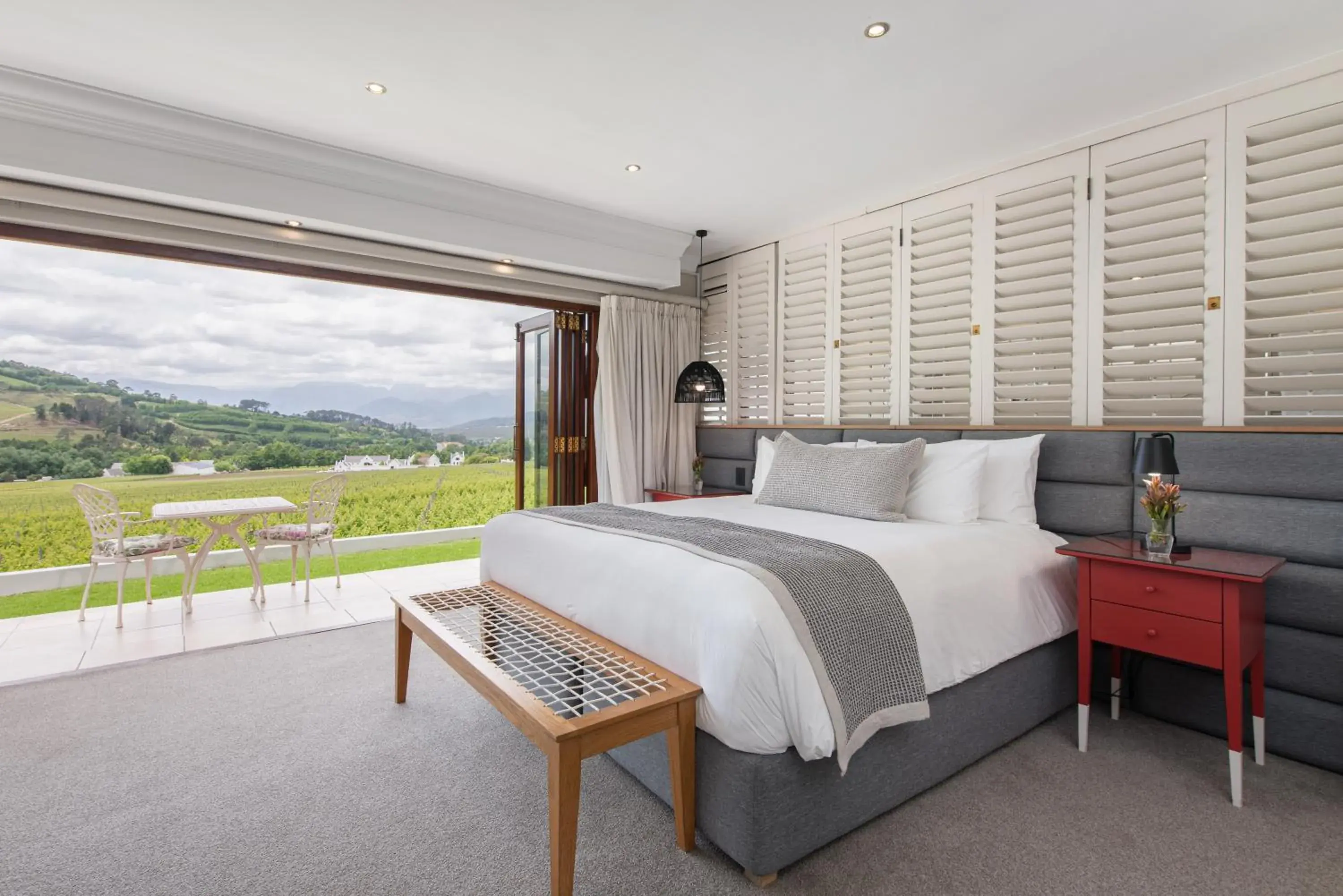 Bed in Banhoek Lodge