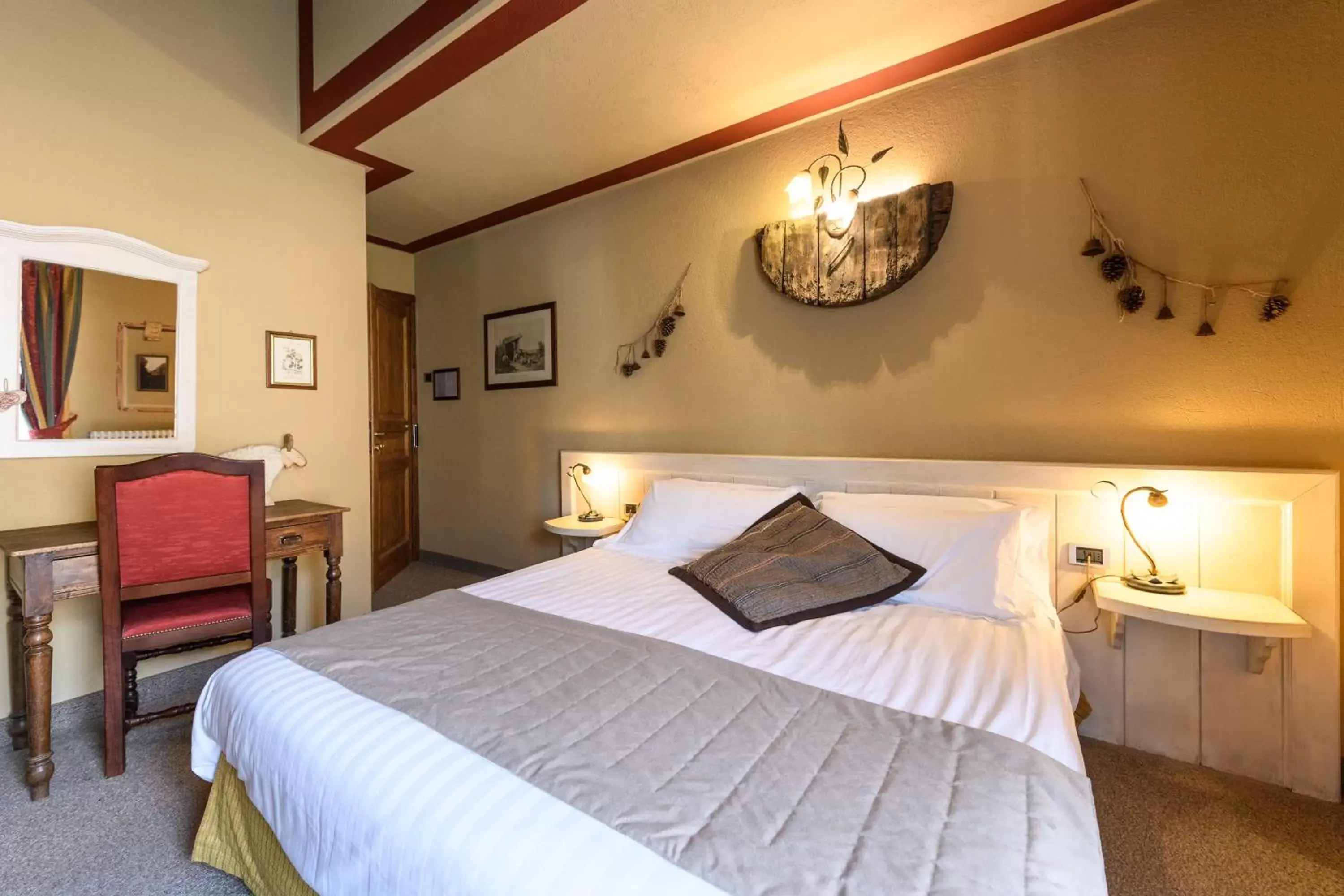 Bedroom in Hotel Chalet La Meridiana