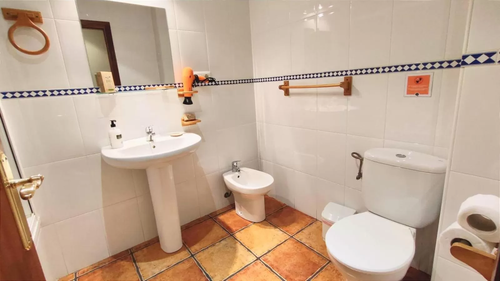 Bathroom in El Bosque Suites&Room