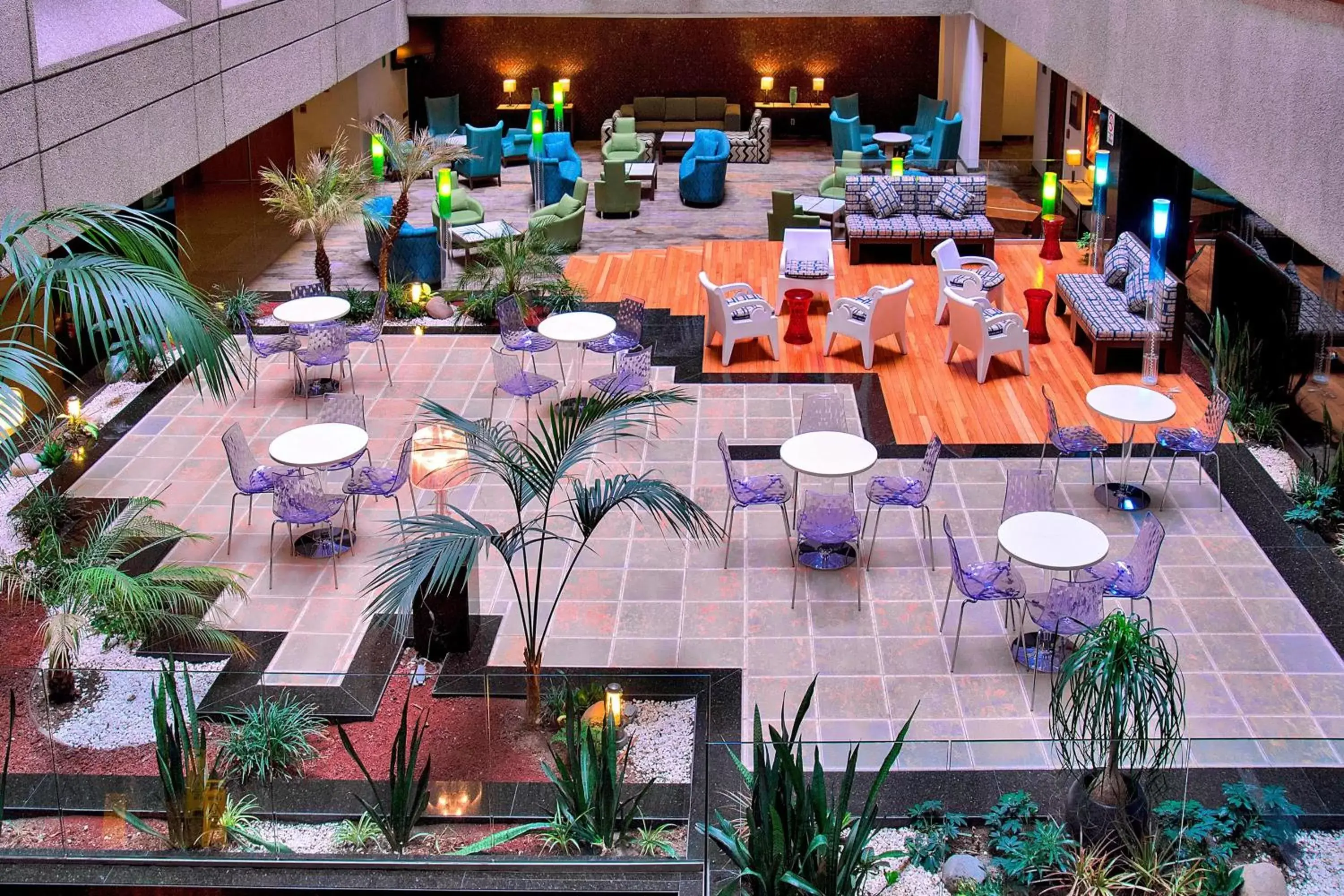Meeting/conference room, Restaurant/Places to Eat in Courtyard by Marriott Mexico City Revolucion