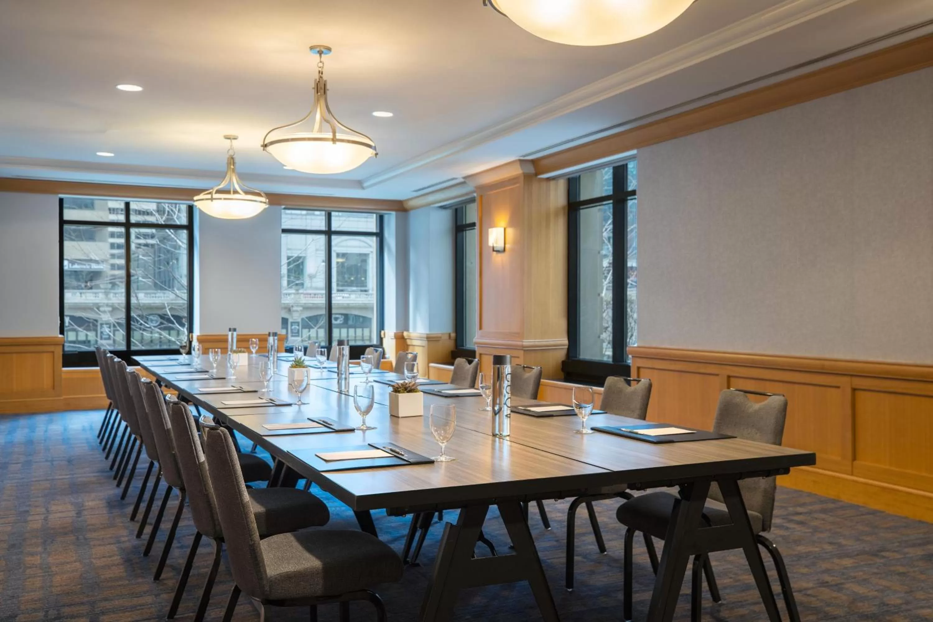 Meeting/conference room in The Westin Chicago River North