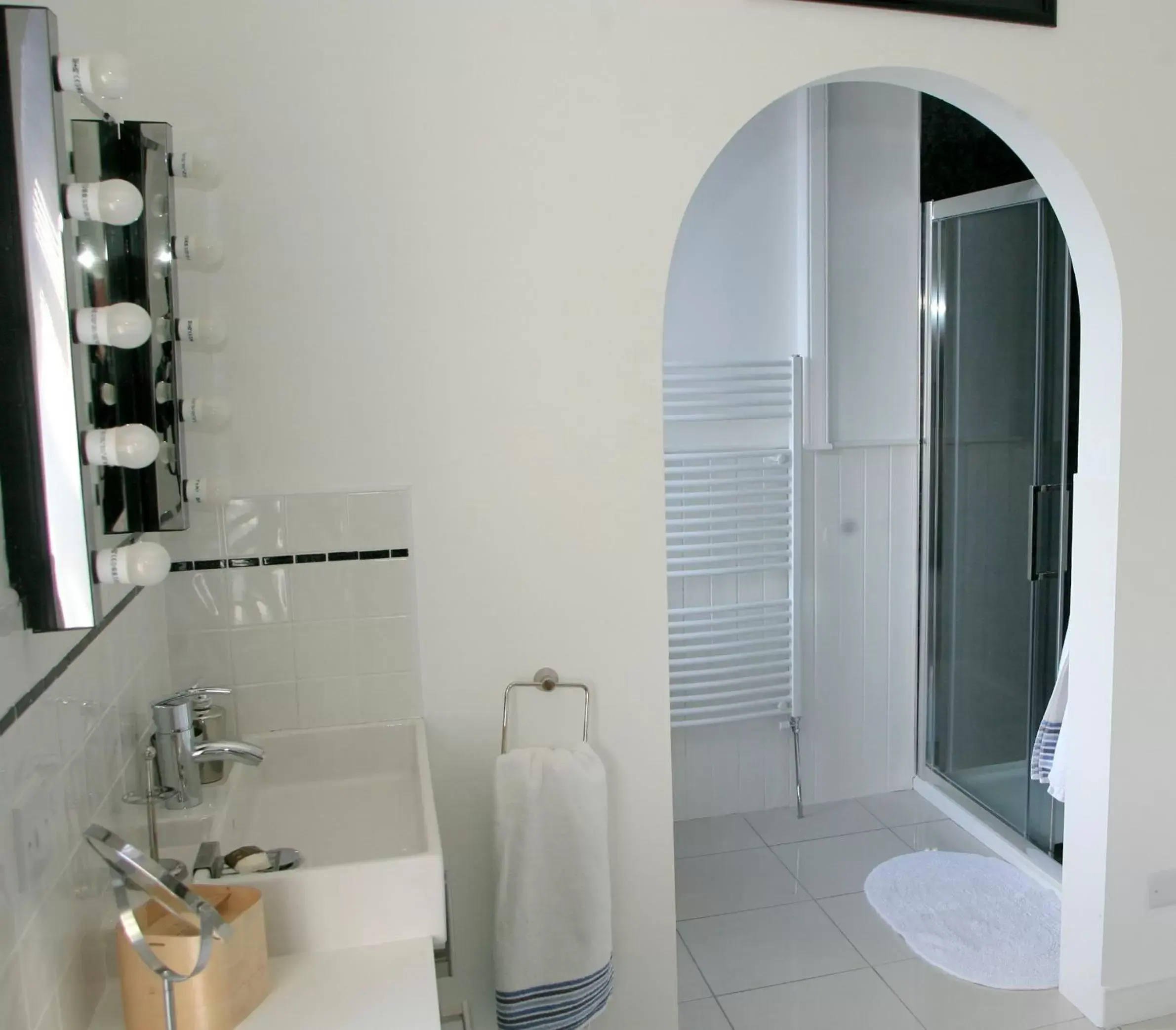 Bathroom in Kirklands House Melrose Bed and Breakfast