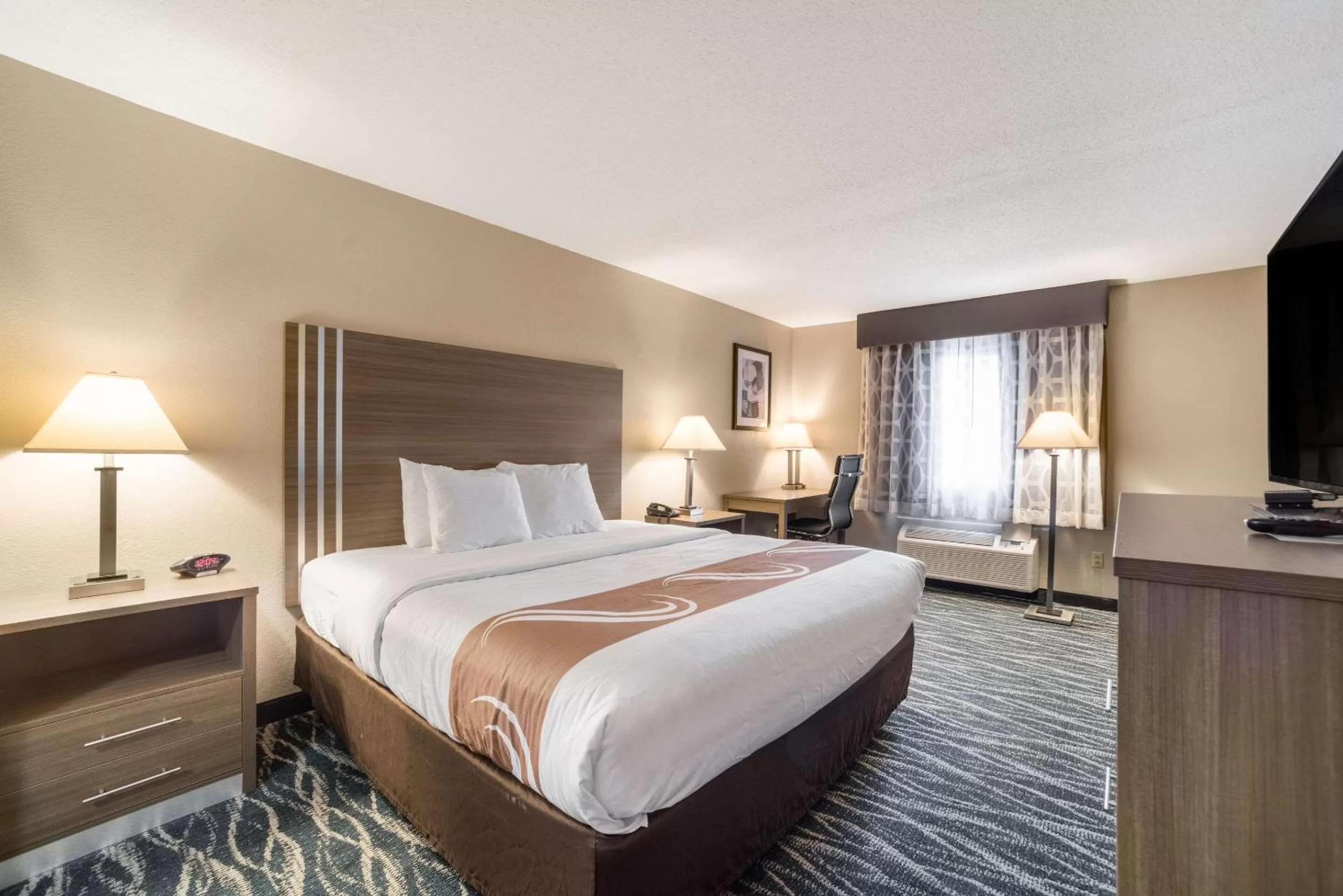 Photo of the whole room, Bed in Quality Inn Effingham North