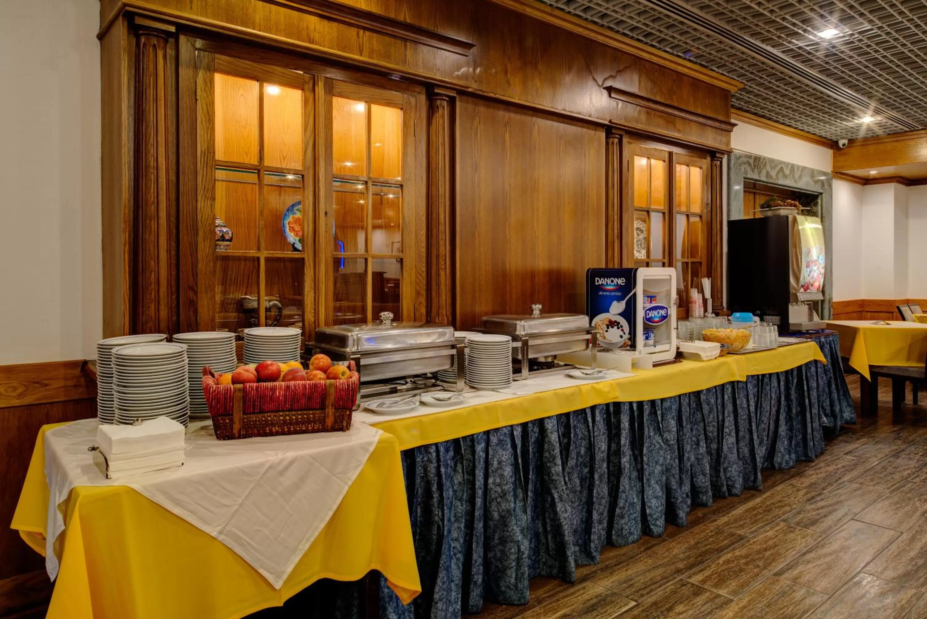 Food and drinks in VIP Inn Berna Hotel