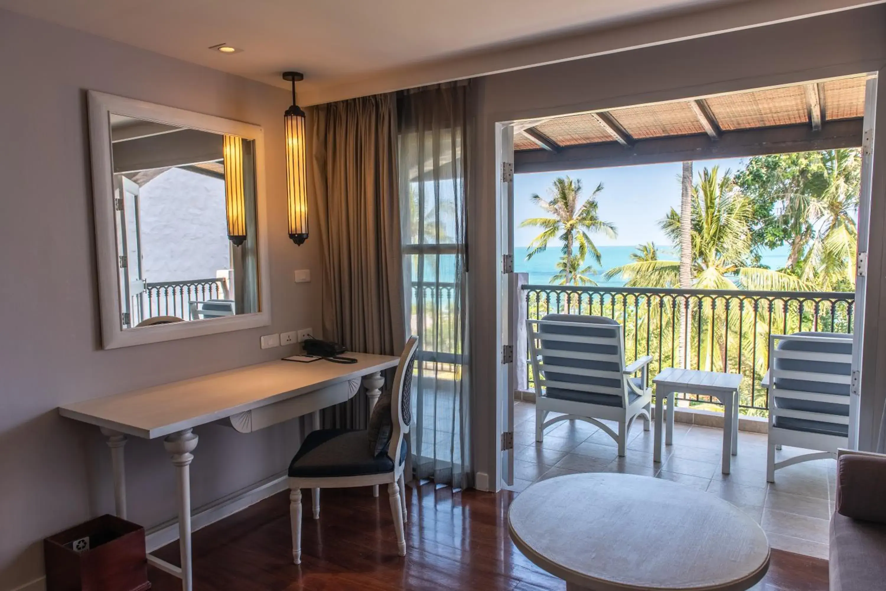 Junior Suite, 1 Bedroom Suite, 1 King, Balcony in Sheraton Samui Resort