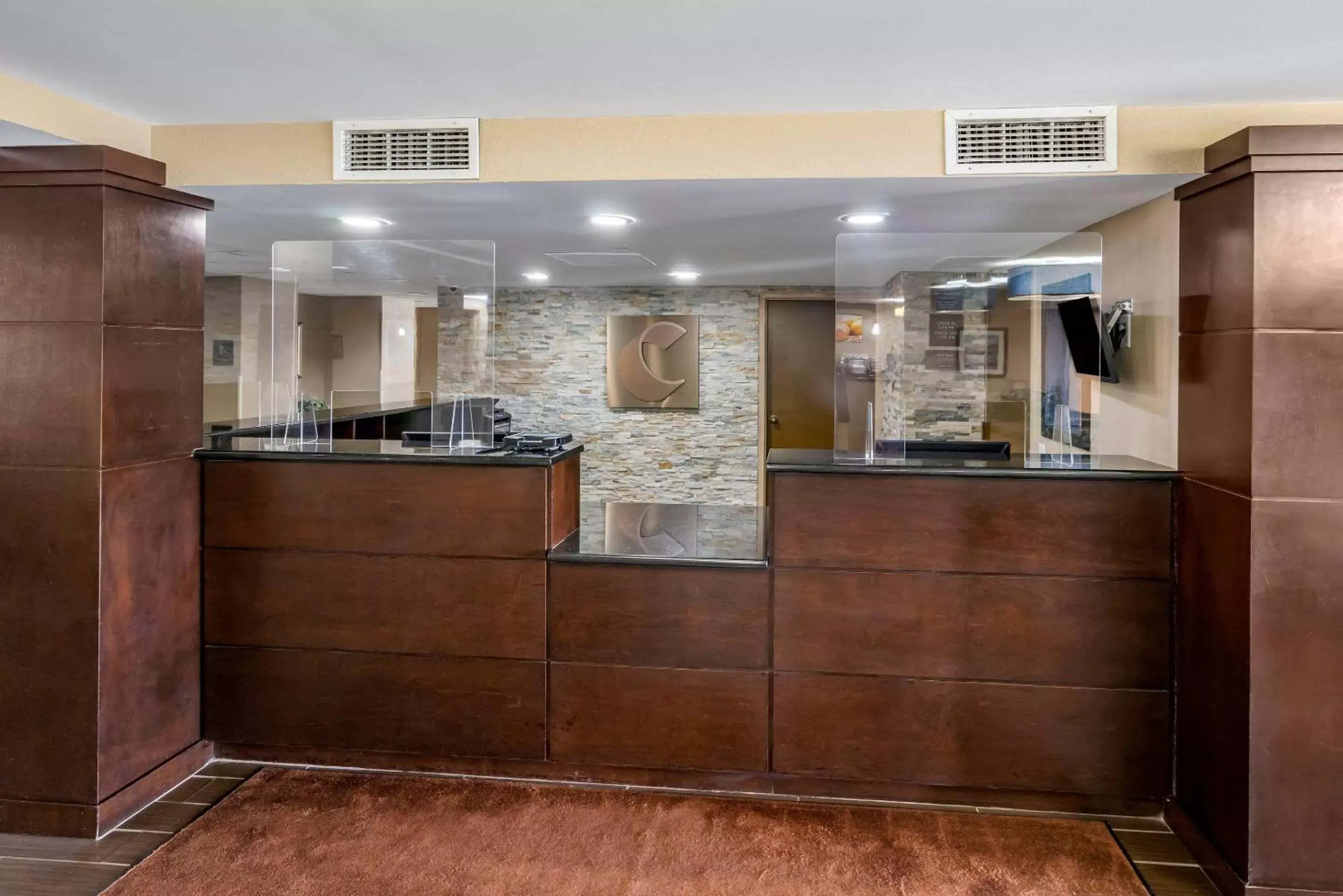 Lobby or reception, Lobby/Reception in Comfort Inn & Suites St Pete - Clearwater International Airport