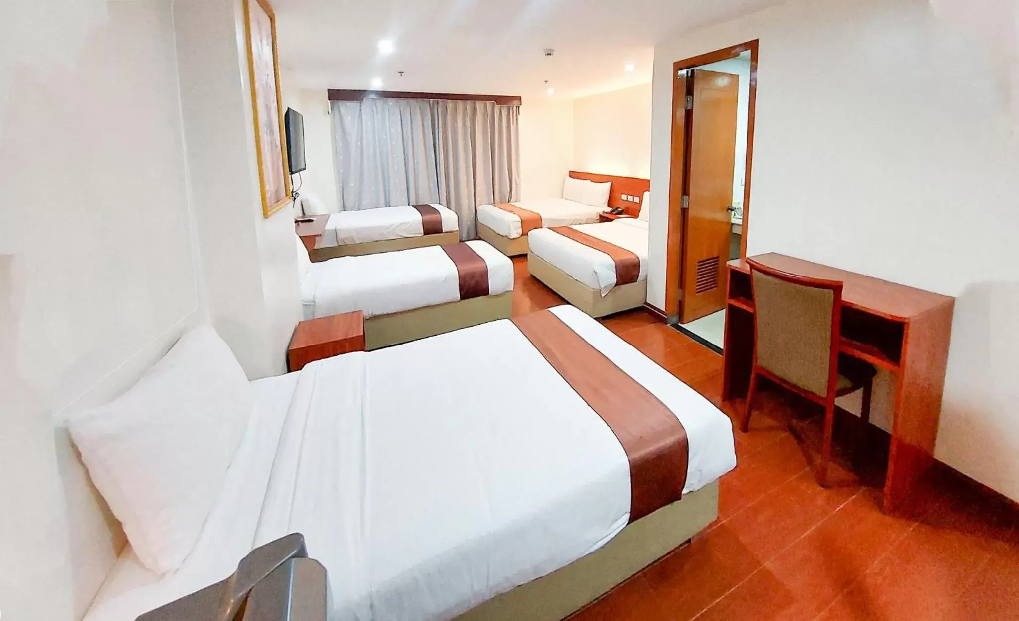 Bedroom, Bed in 456 Hotel