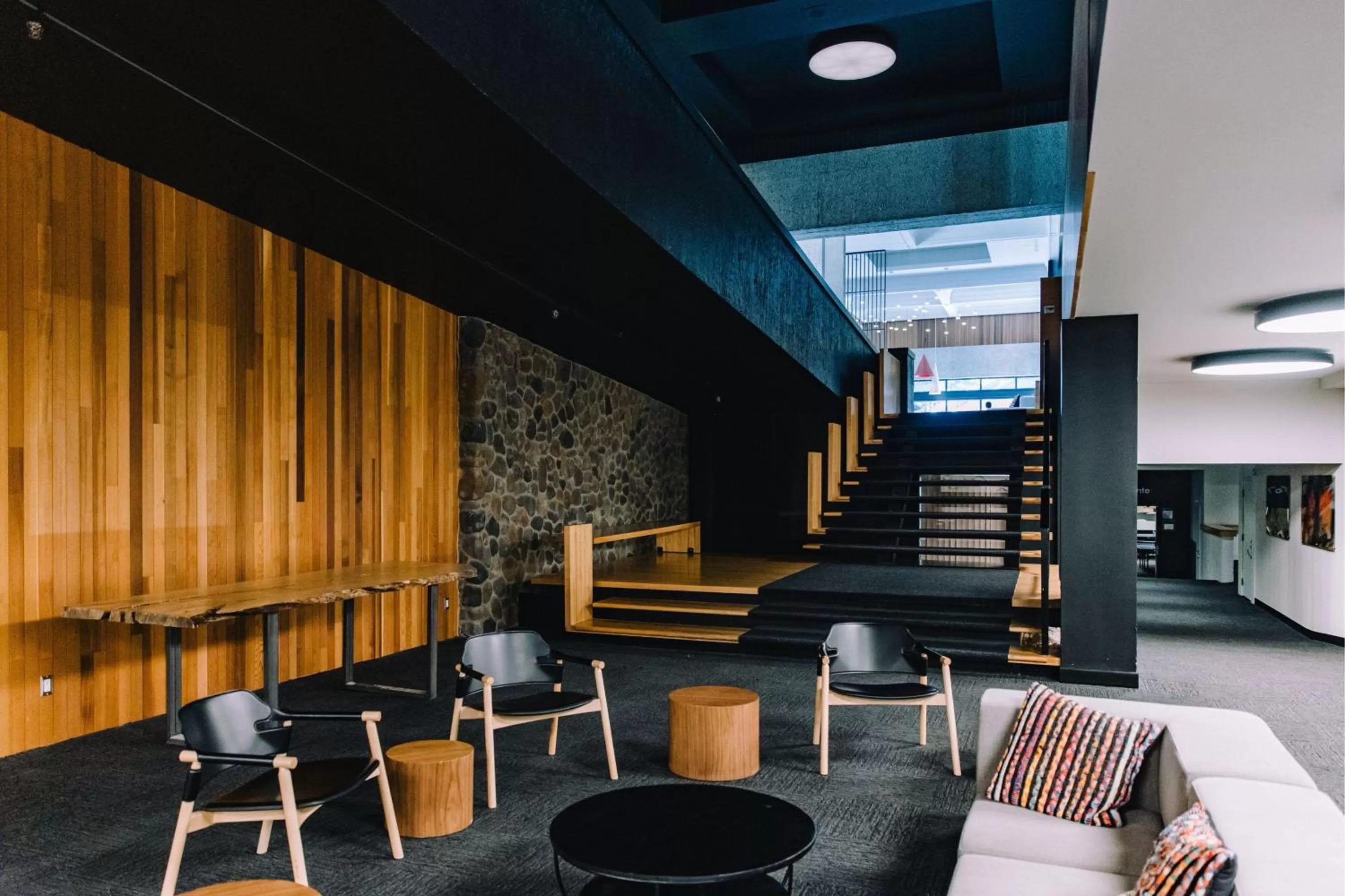 Meeting/conference room in Delta Hotels by Marriott Mont Sainte-Anne, Resort & Convention Center