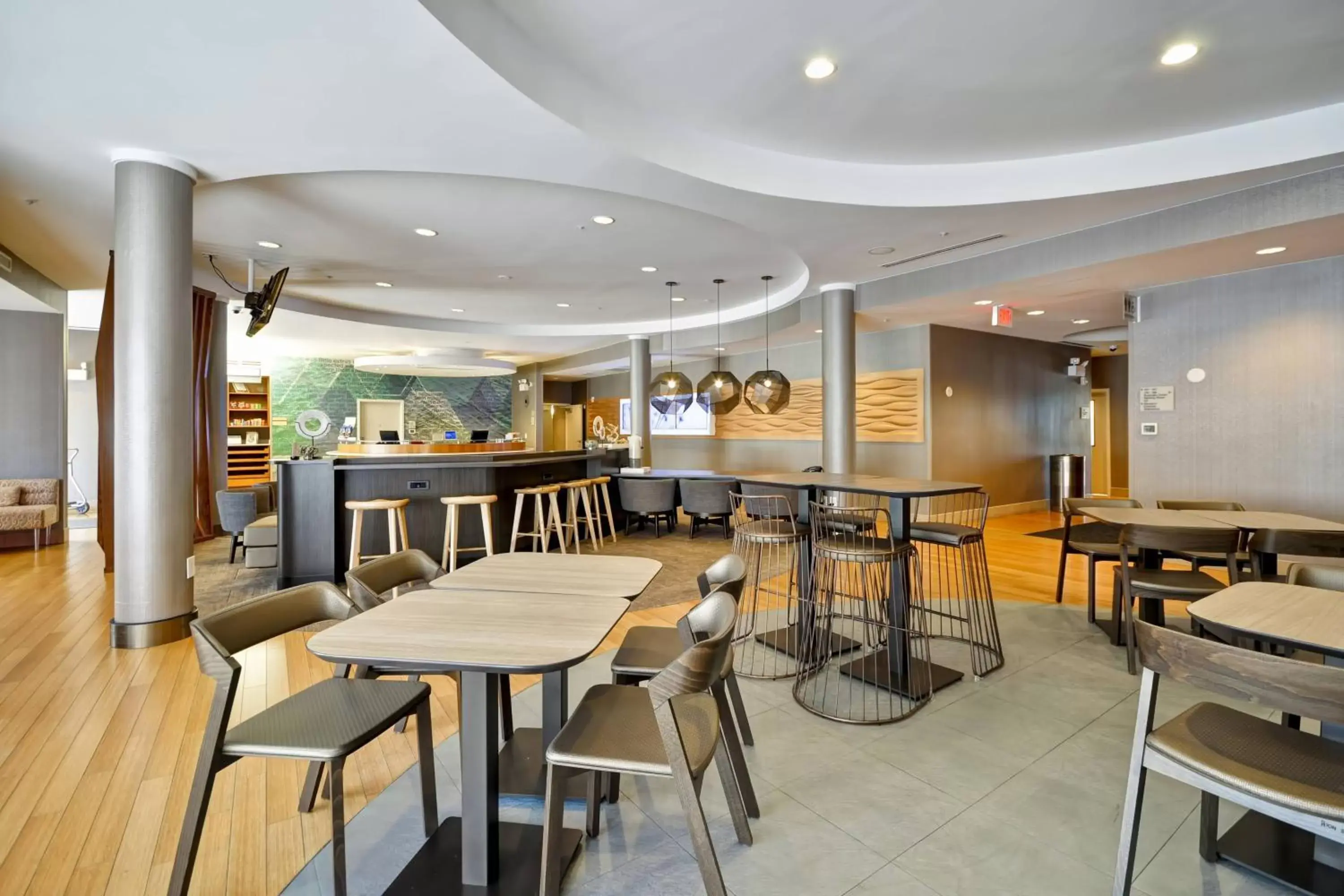 Breakfast, Restaurant/Places to Eat in SpringHill Suites Tallahassee Central