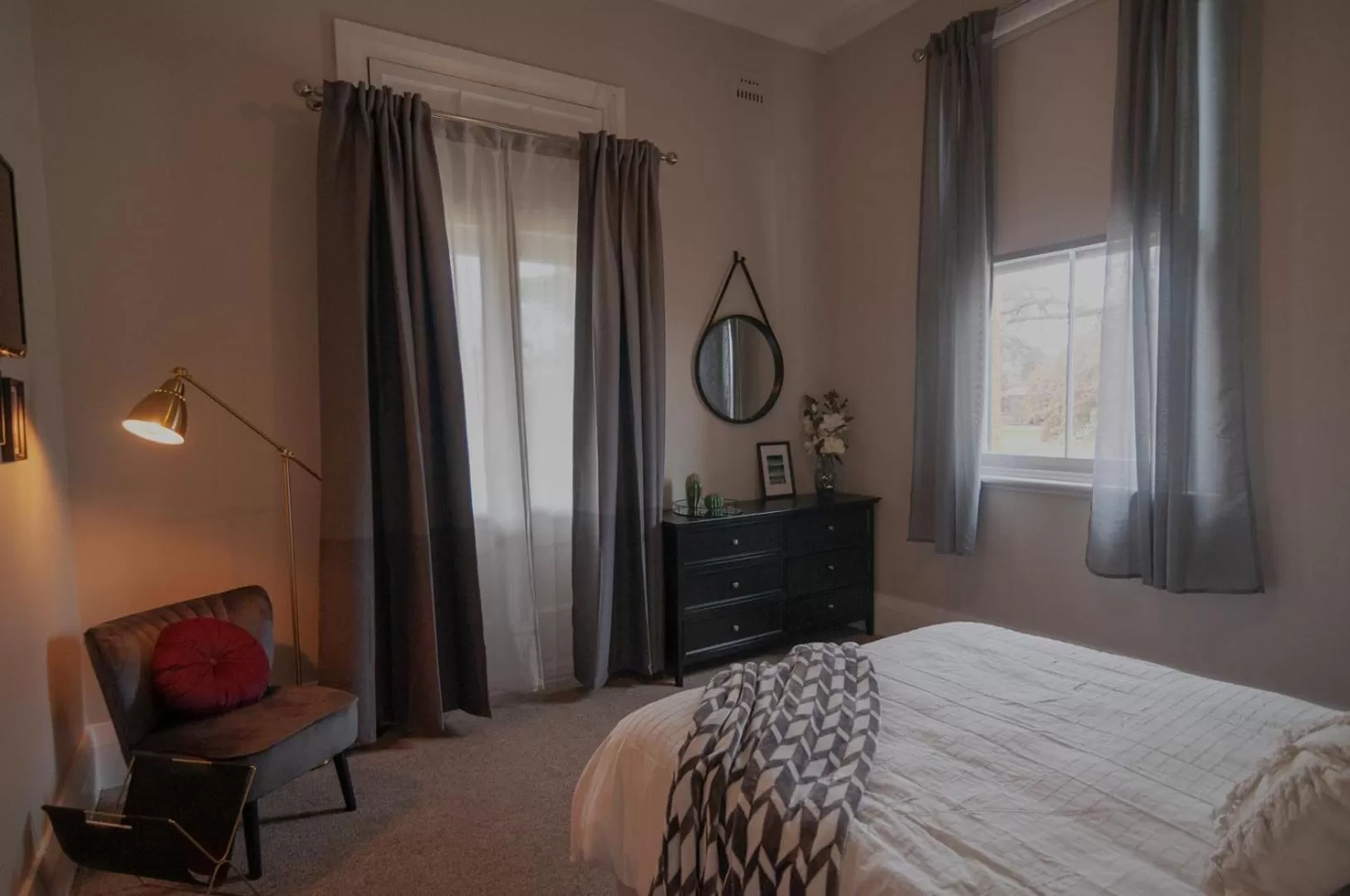 Bed in The Royal Mail Hotel Braidwood