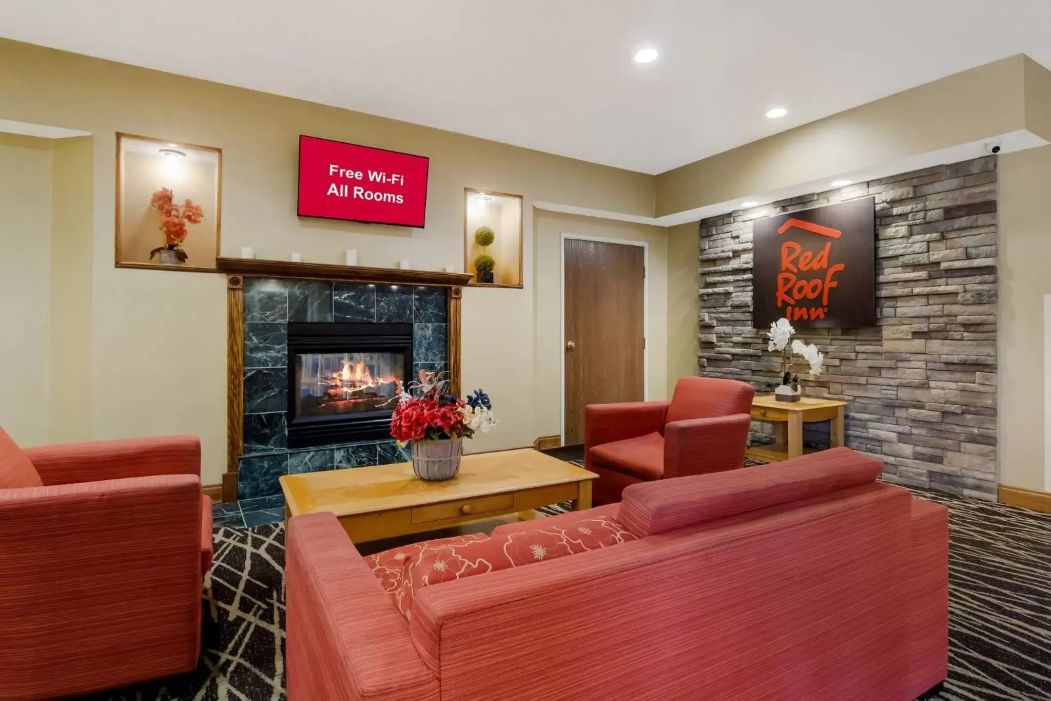 Lobby or reception, Lobby/Reception in Red Roof Inn South Bend - Mishawaka