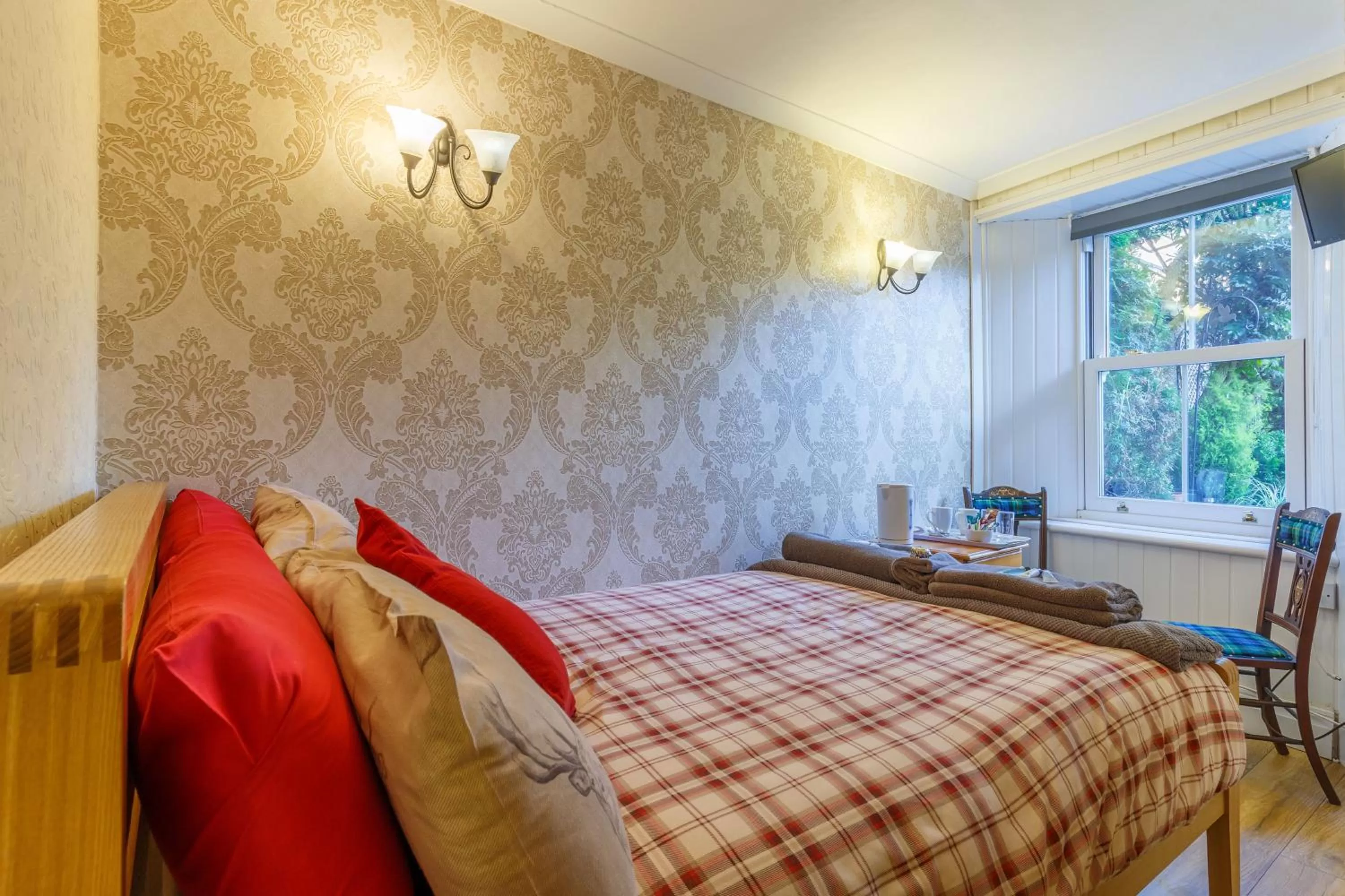 Bed in Castle Walk Bed & Breakfast