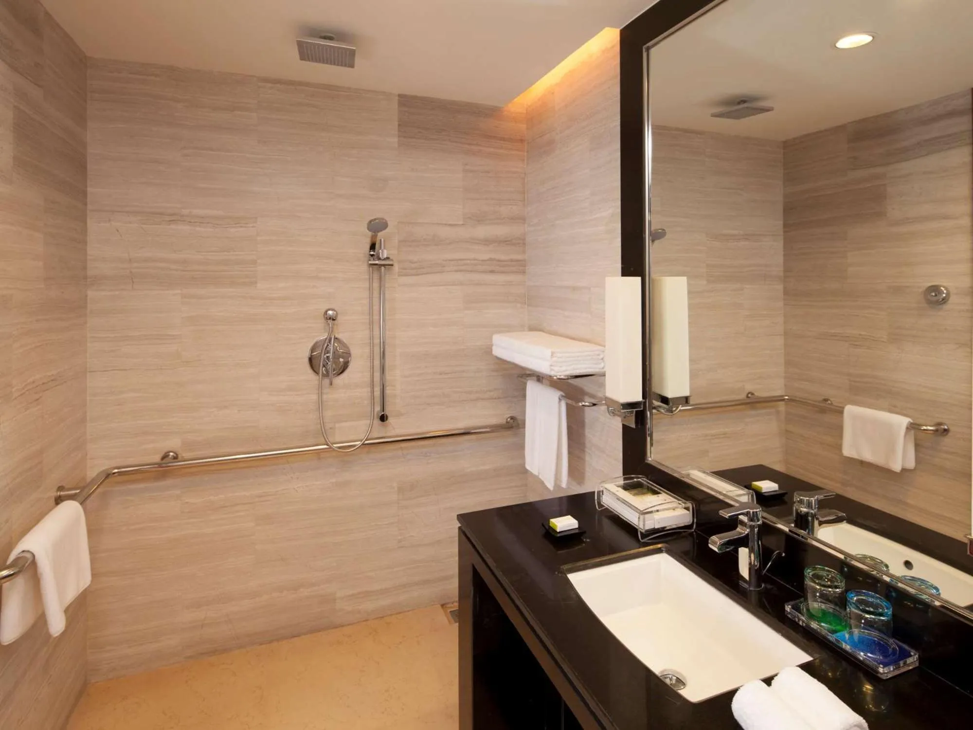 Bathroom in DoubleTree by Hilton Shenyang