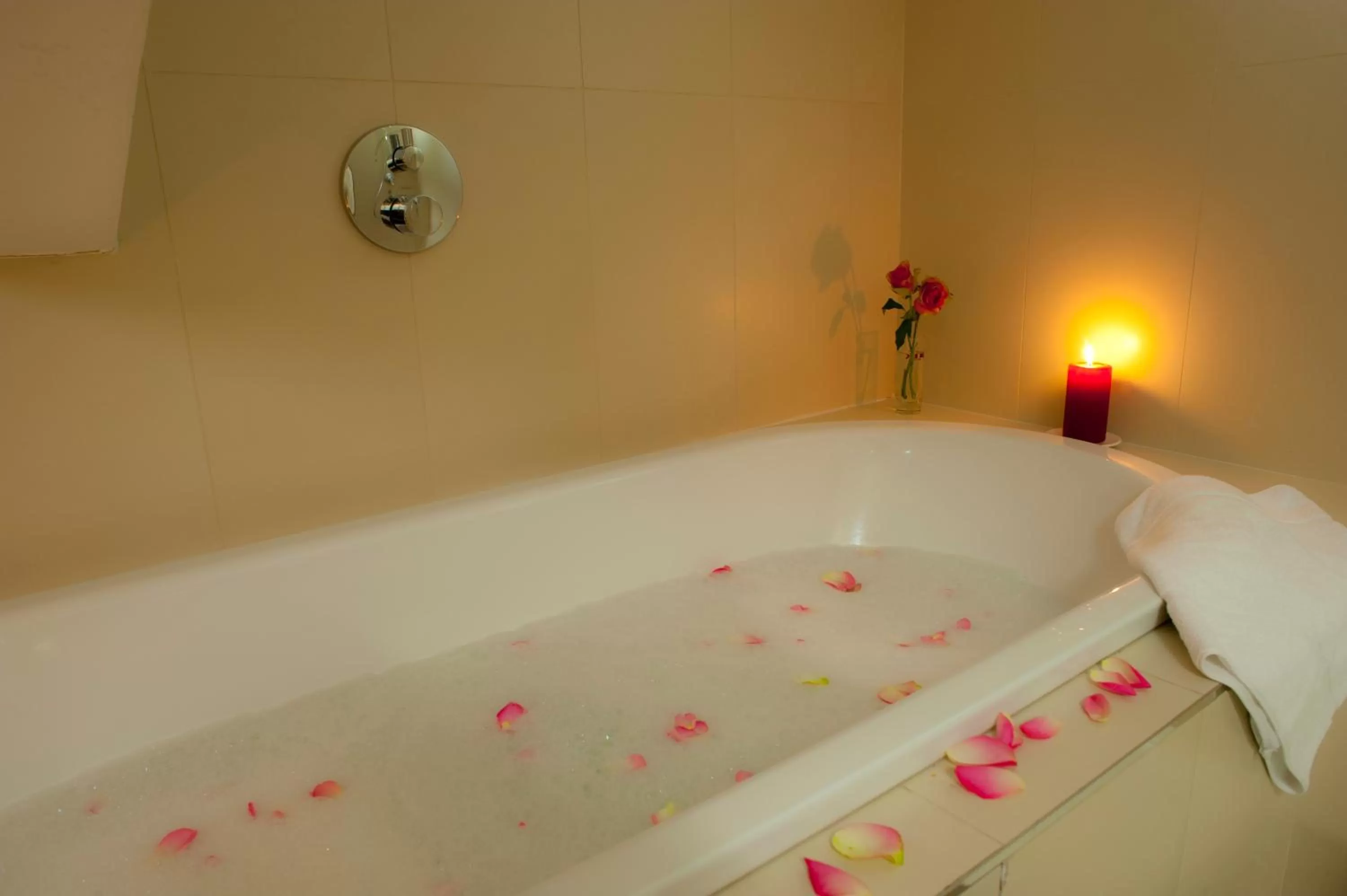 Bathroom in Chamois d'Or Hotel