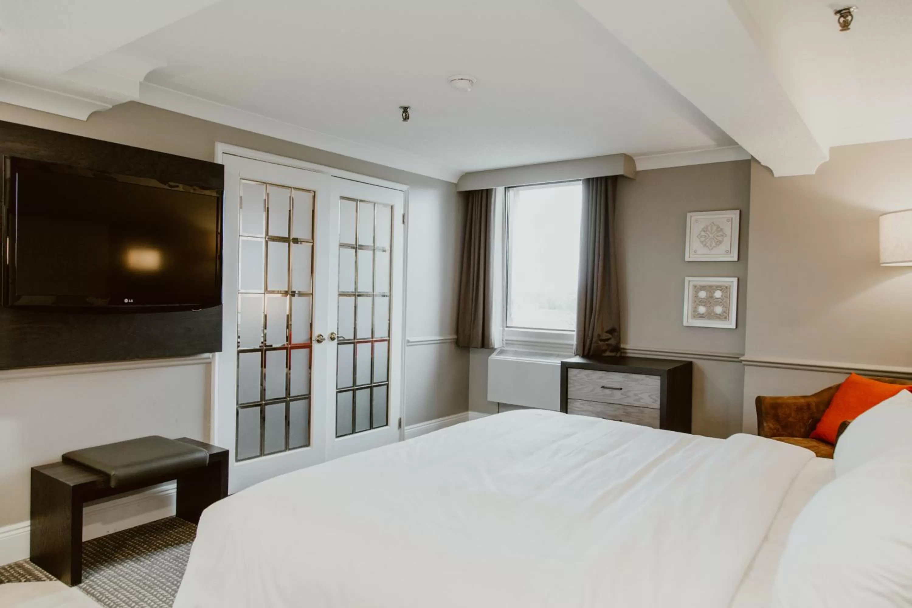 Photo of the whole room, Bed in Crowne Plaza Fredericton Lord Beaverbrook by IHG