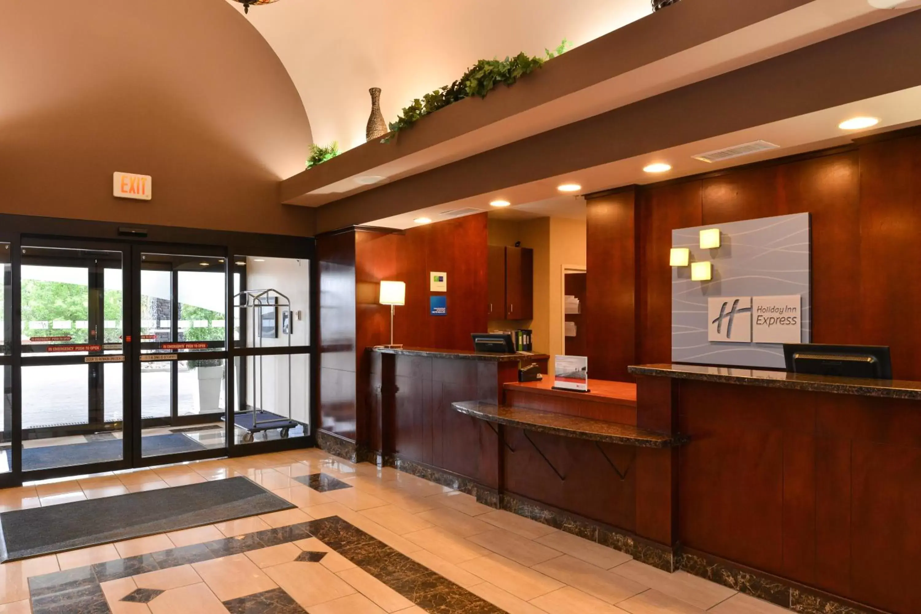 Property building, Lobby/Reception in Holiday Inn Express Edmonton North, an IHG Hotel