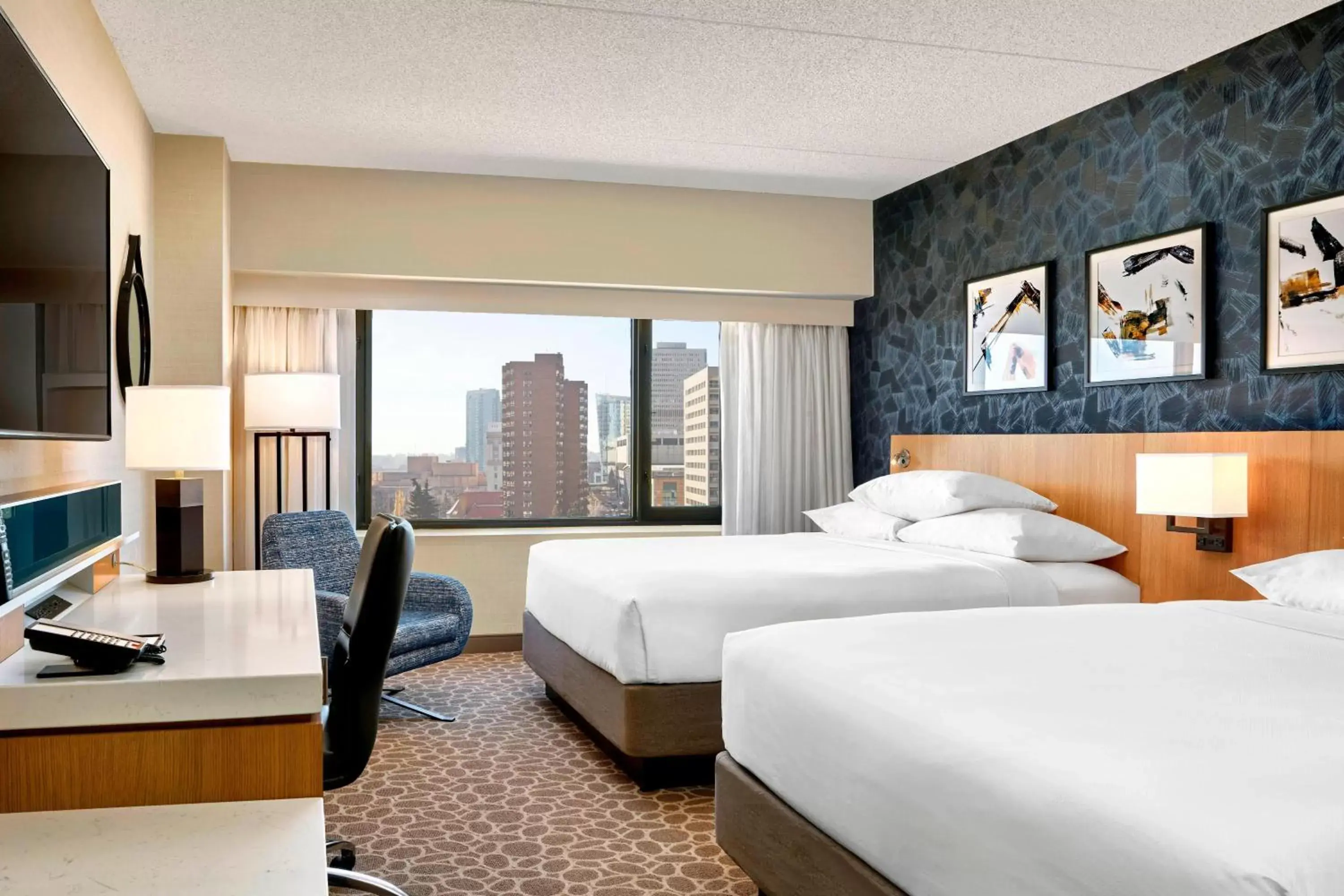 Photo of the whole room in Delta Hotels Calgary Downtown