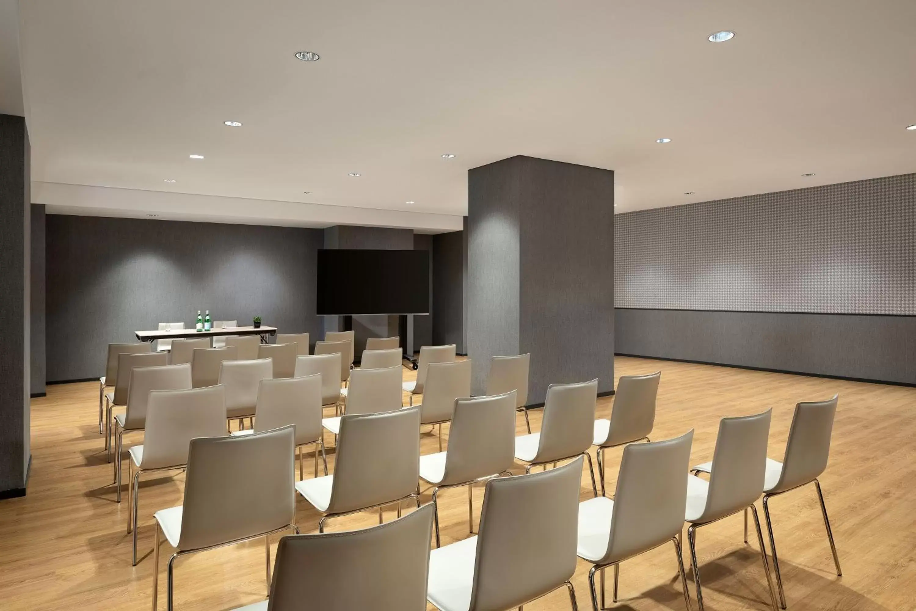 Meeting/conference room in Sheraton Milan San Siro