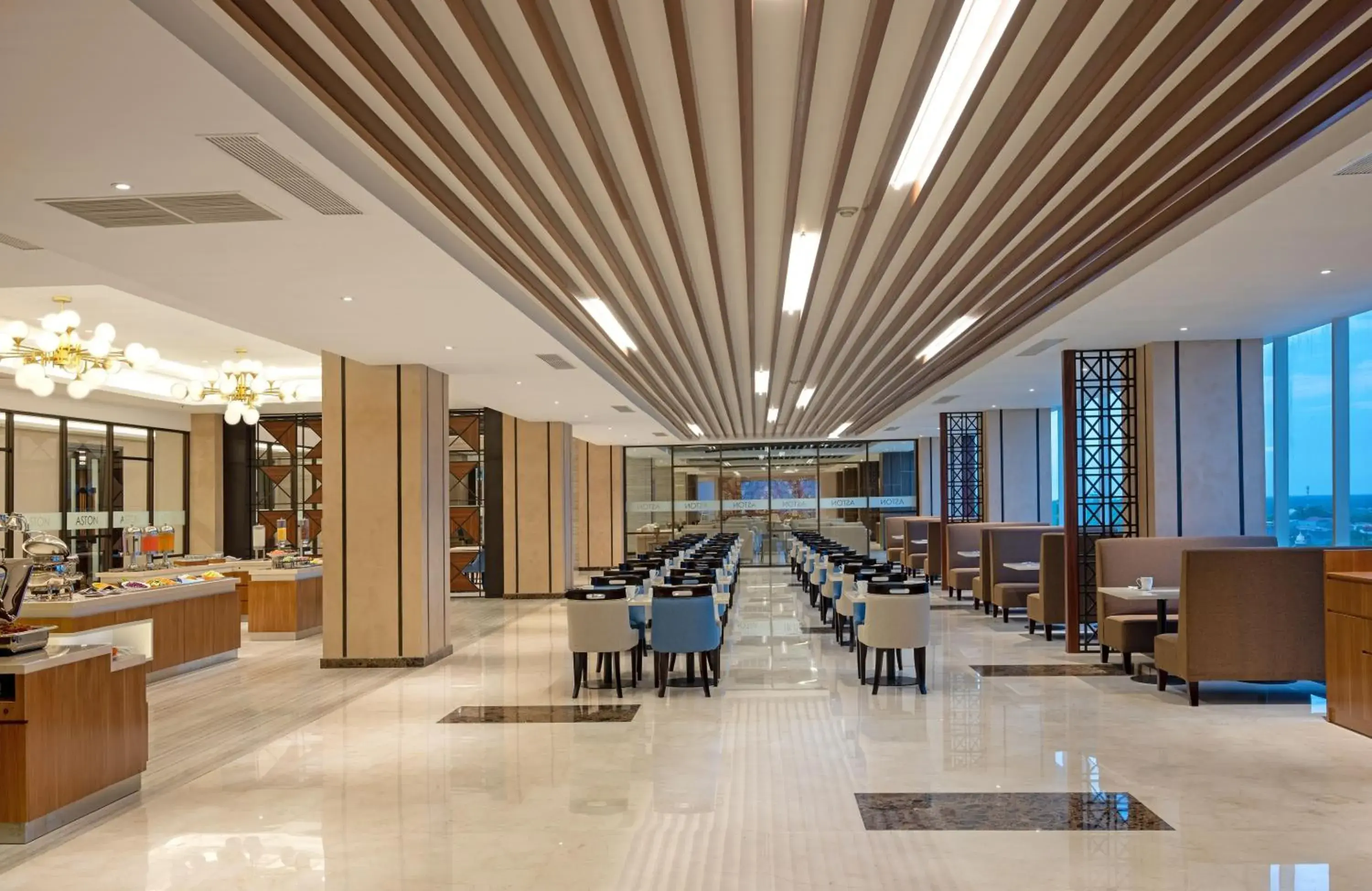 Restaurant/places to eat in Aston Gresik Hotel & Conference Center Restaurant/places to eat in Aston Gresik Hotel & Conference Center