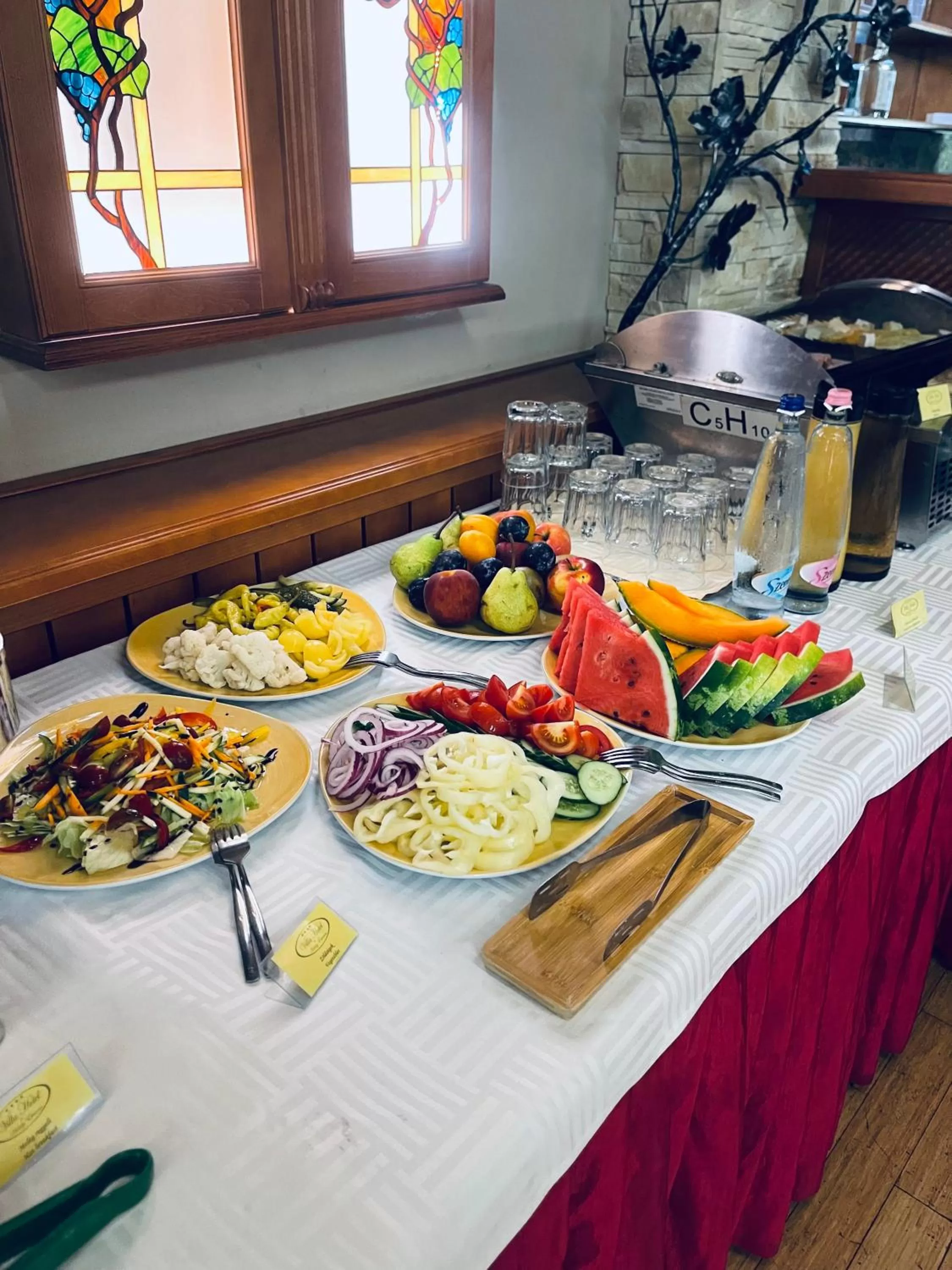 Buffet breakfast in Villa Hotel