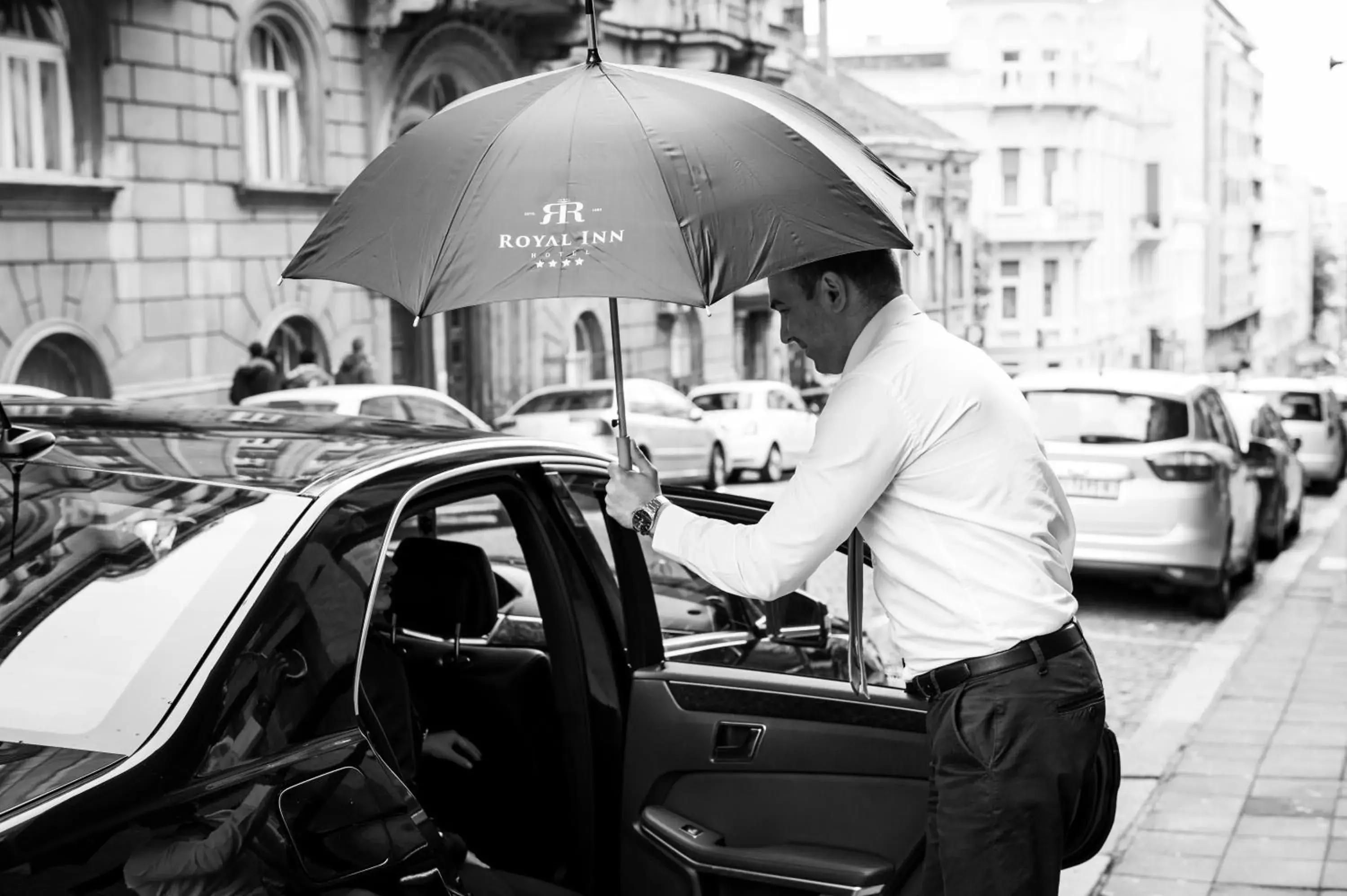 Property building in Hotel Royal Inn Property building in Hotel Royal Inn