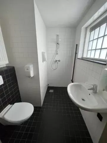 Bathroom in Hotel Oostereiland