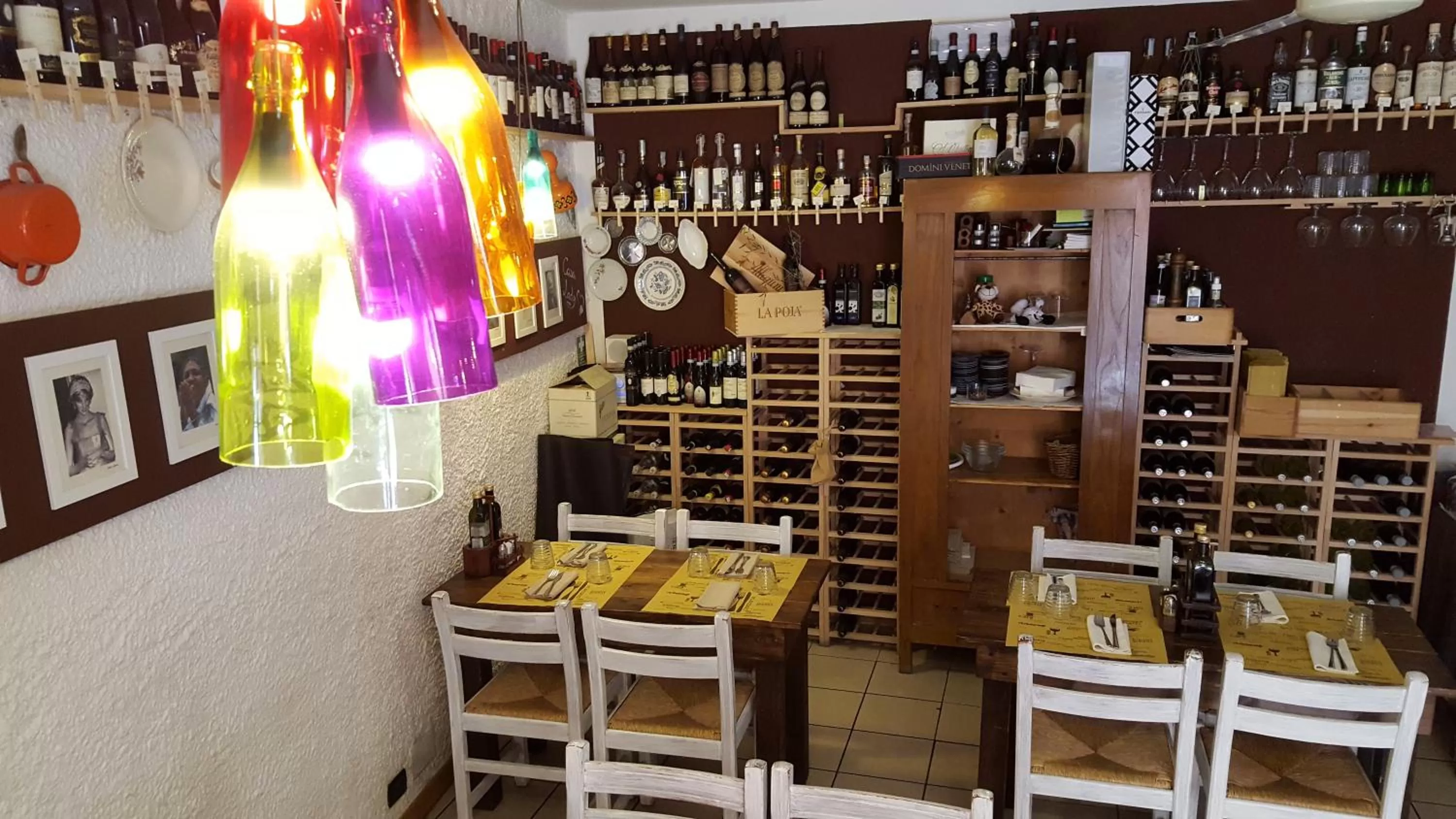 Restaurant/places to eat in Casa Lady