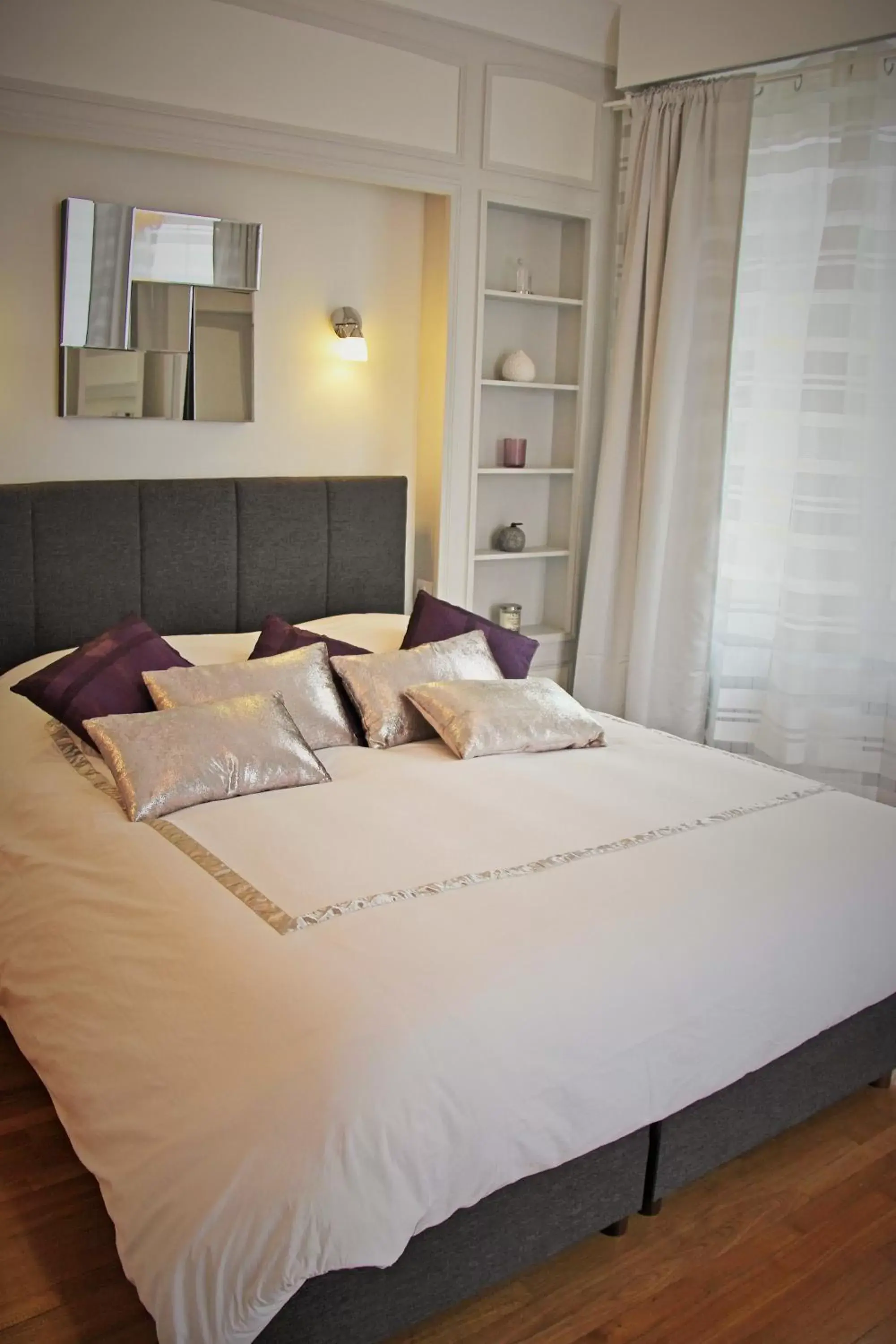 Bedroom, Bed in Villa Louis Victor