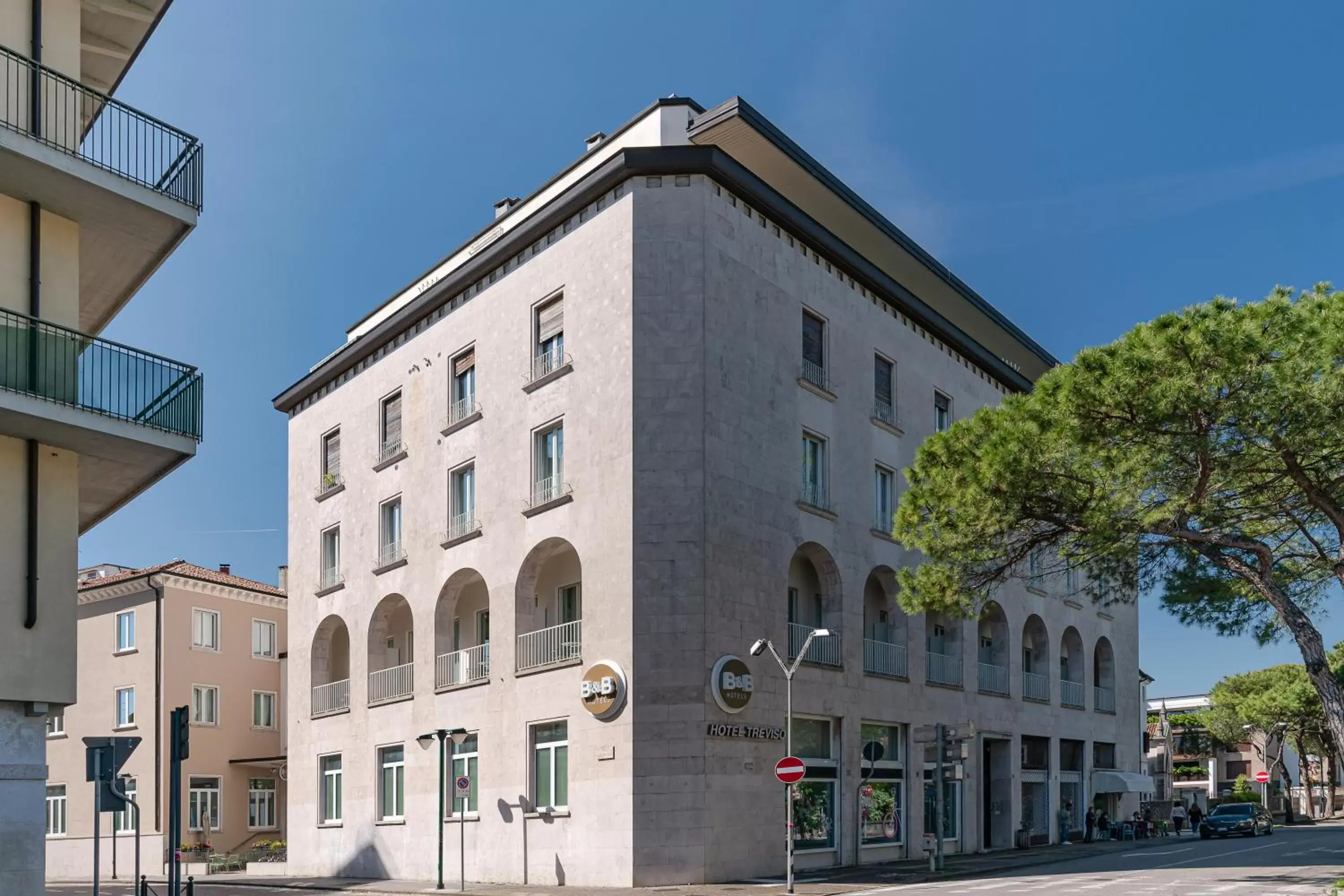 Property Building in B&B Hotel Treviso