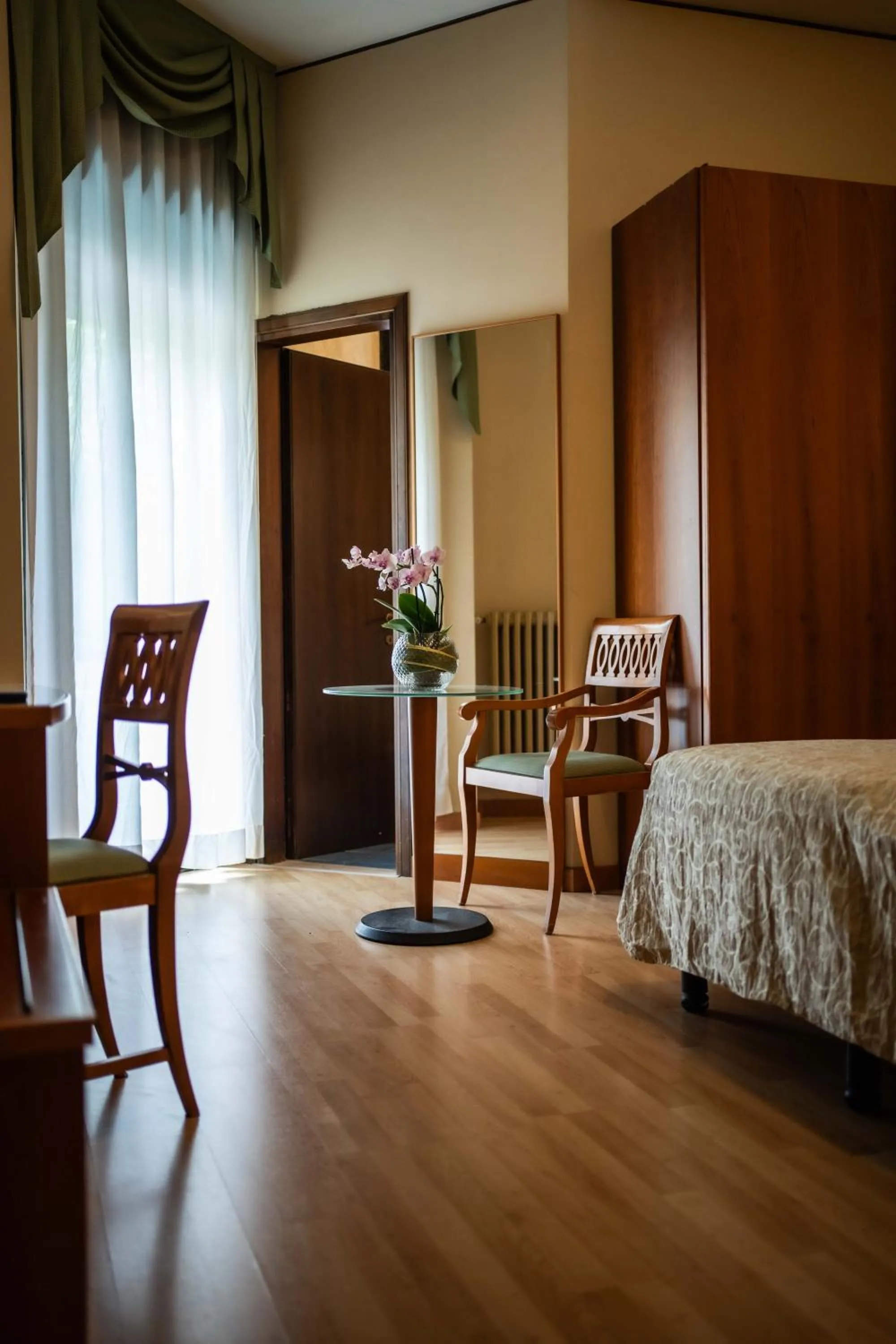 Bedroom, Bed in Hotel Terme Milano