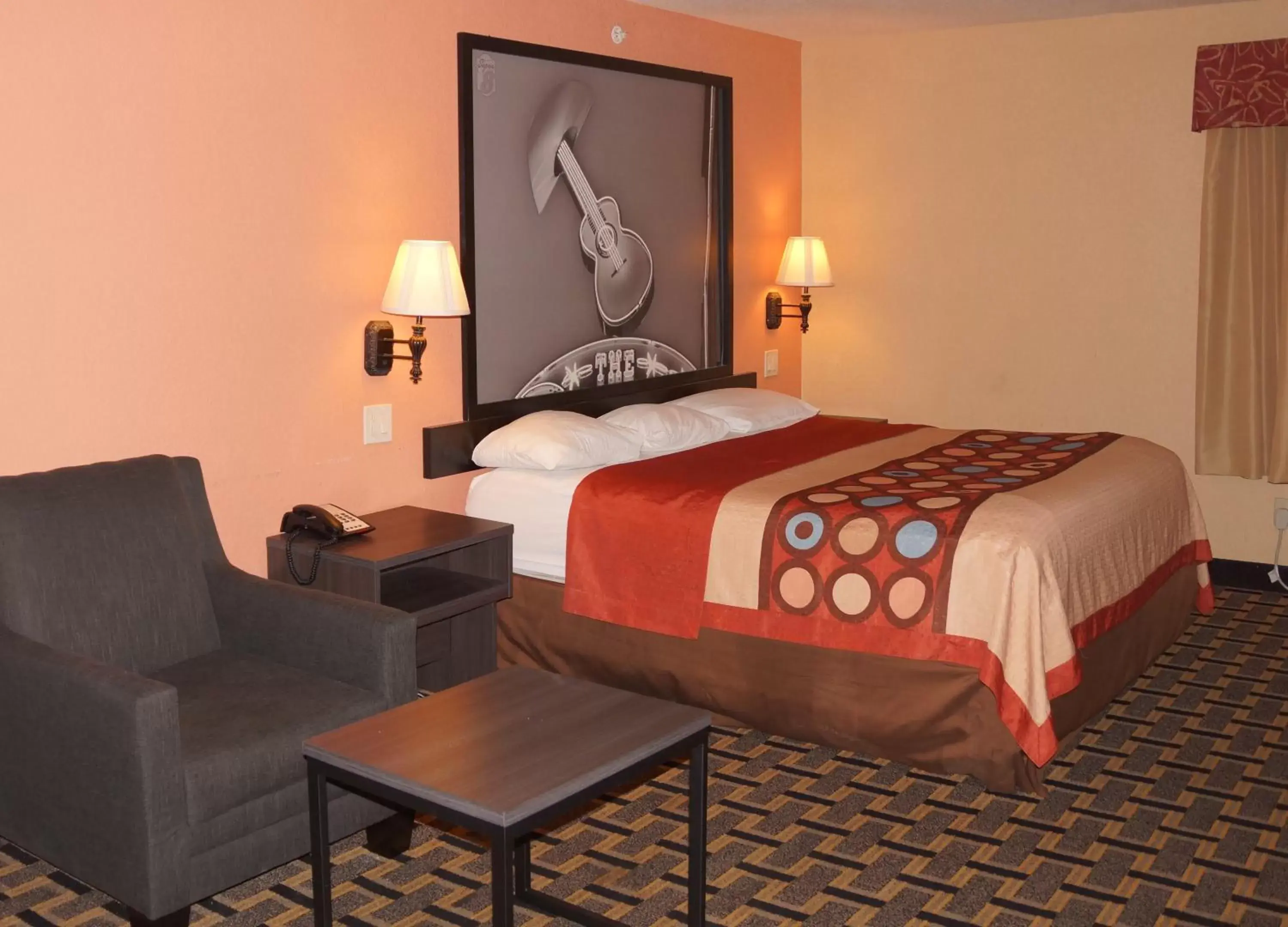 Bed in Super 8 by Wyndham Farmers Branch/North Dallas