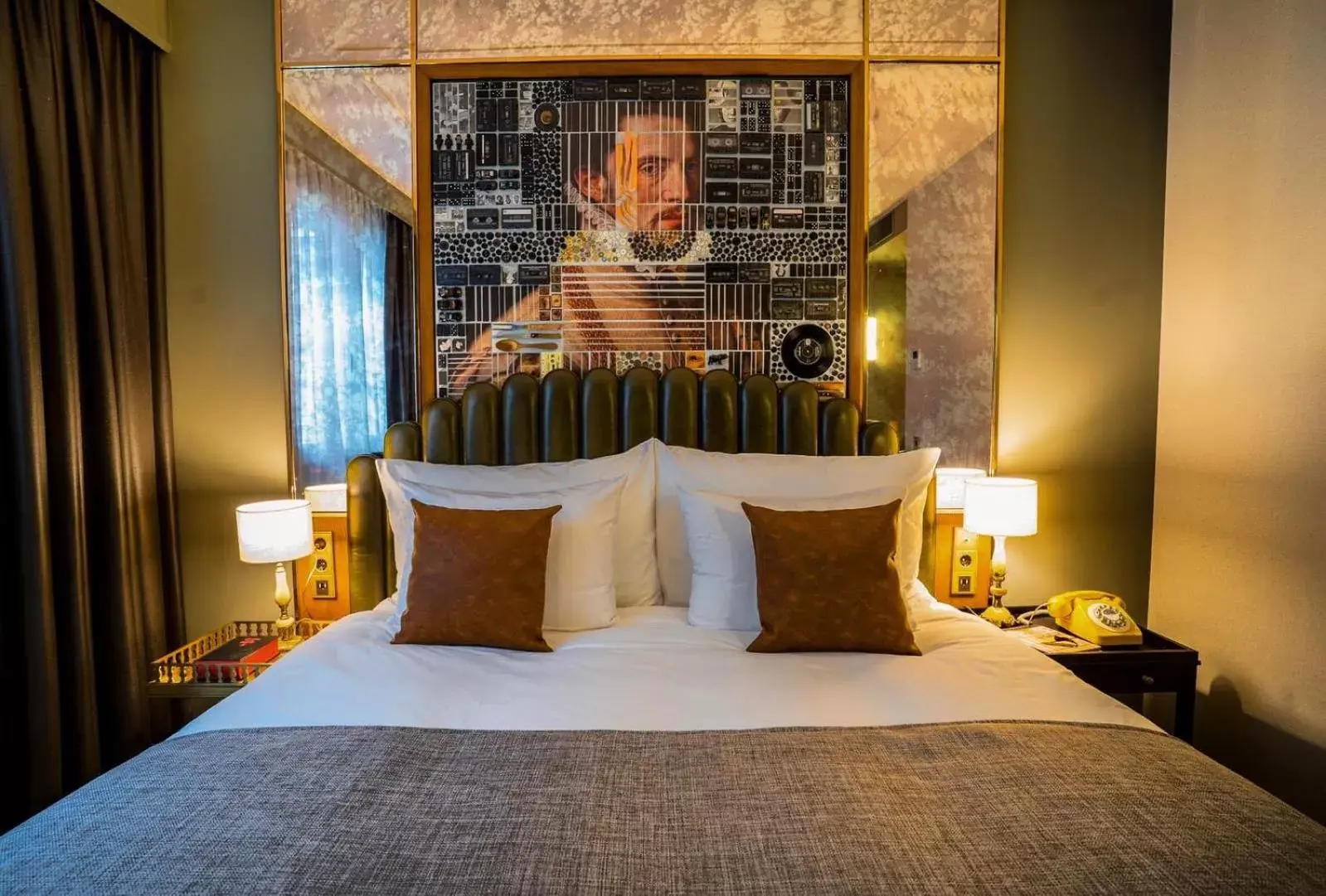 Bed in The Collector Bed in The Collector