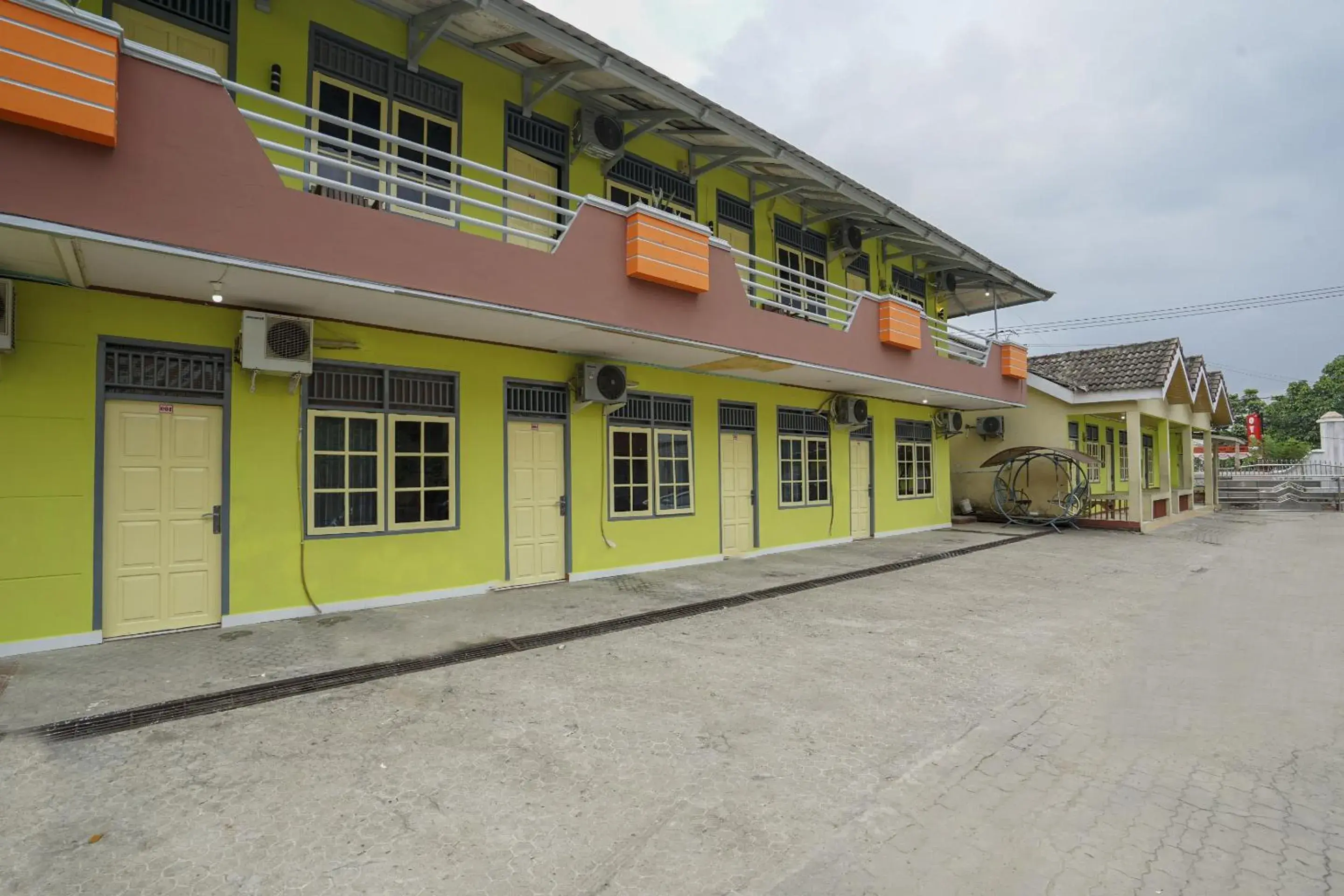 Property Building in OYO 2177 Trikora Indah Residence