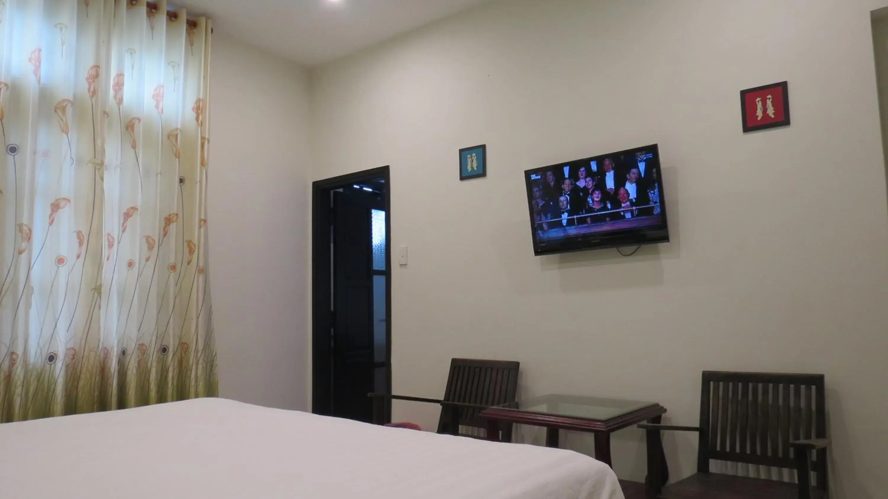 Bedroom, TV/Entertainment Center in Starfruit Villa