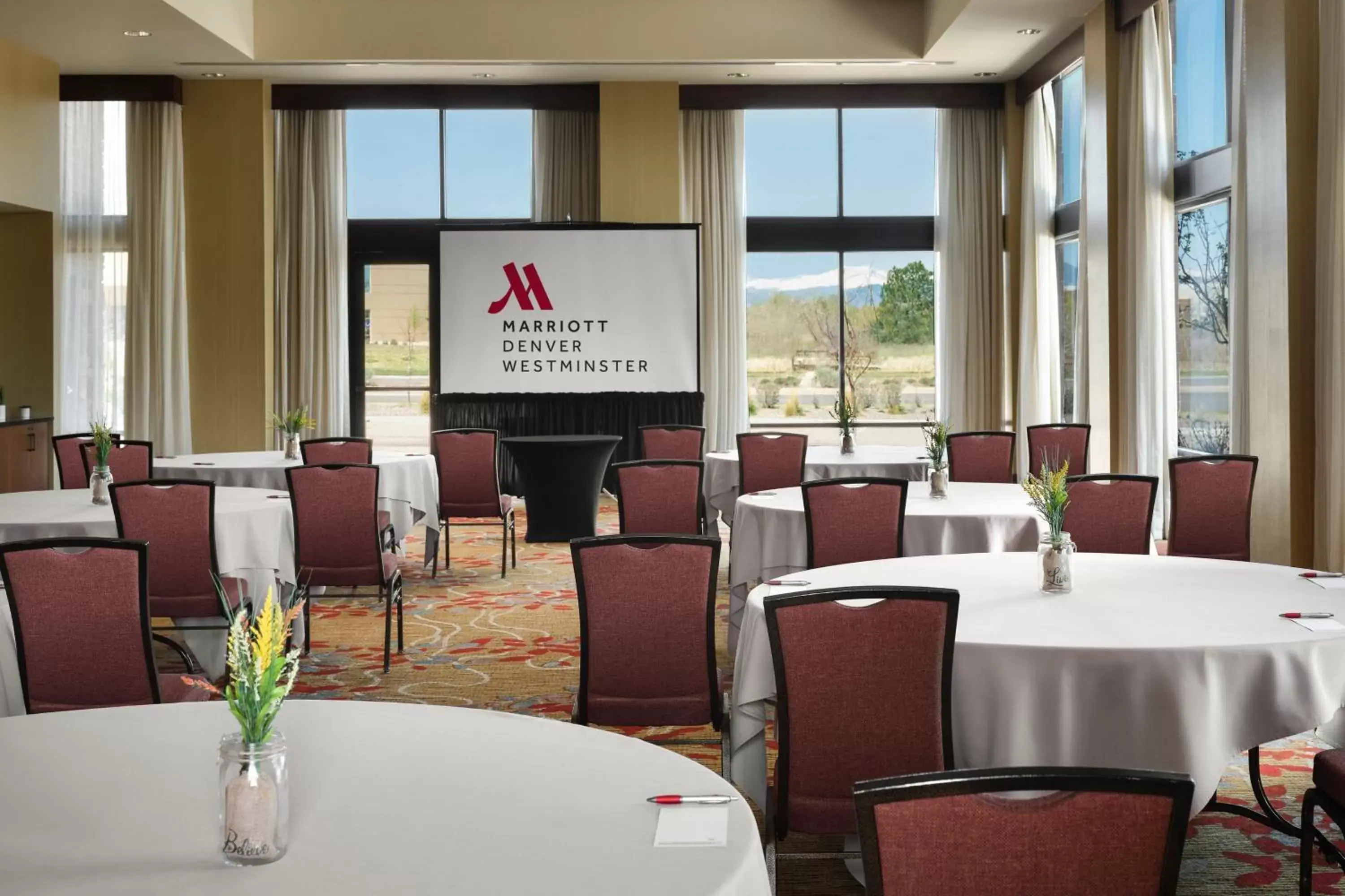 Meeting/conference room, Restaurant/Places to Eat in Denver Marriott Westminster