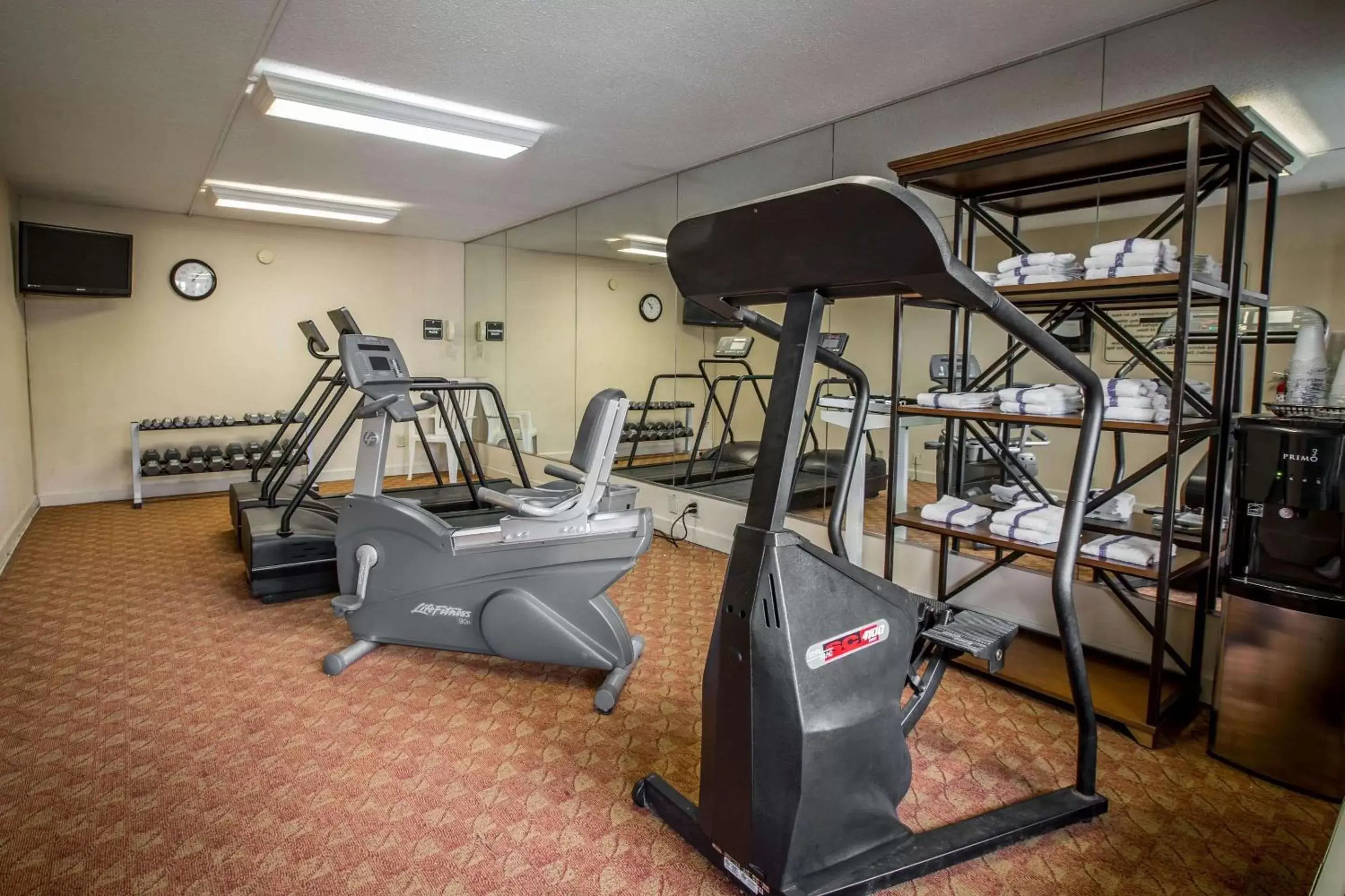 Fitness centre/facilities, Fitness Center/Facilities in Quality Inn & Suites Hanes Mall