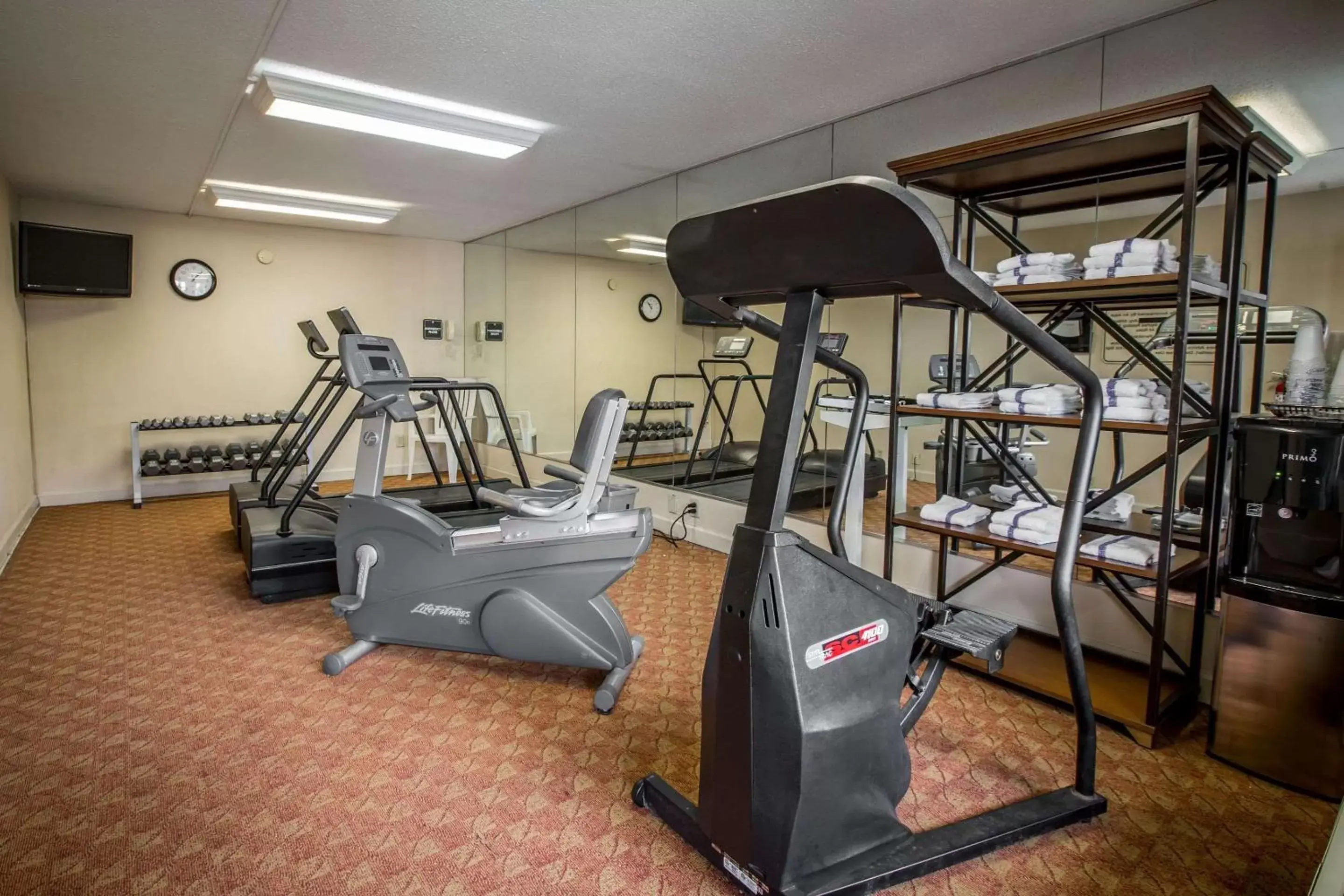 Fitness centre/facilities in Quality Inn & Suites Hanes Mall Fitness centre/facilities in Quality Inn & Suites Hanes Mall