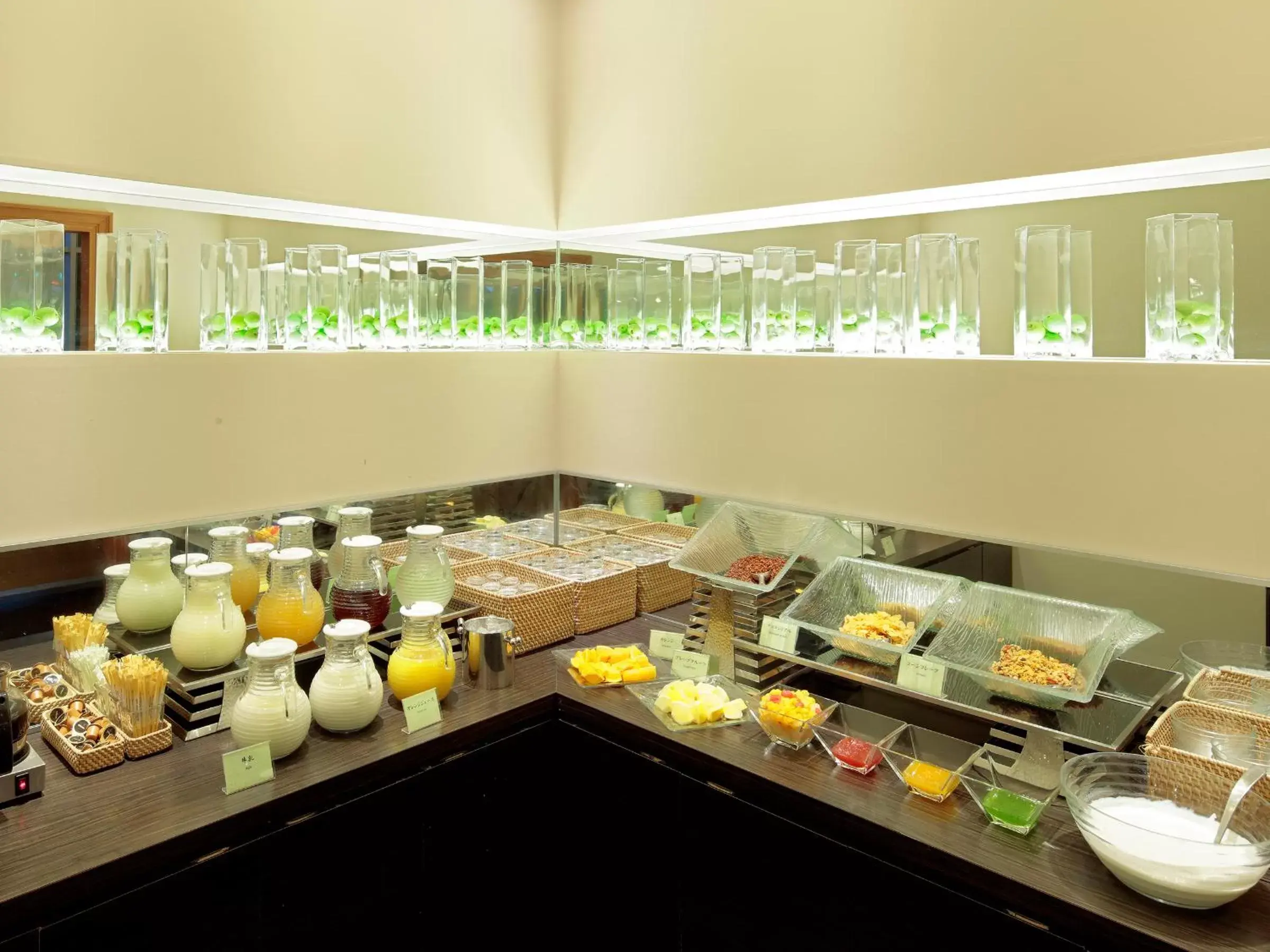 Buffet breakfast in Candeo Hotels Kameyama
