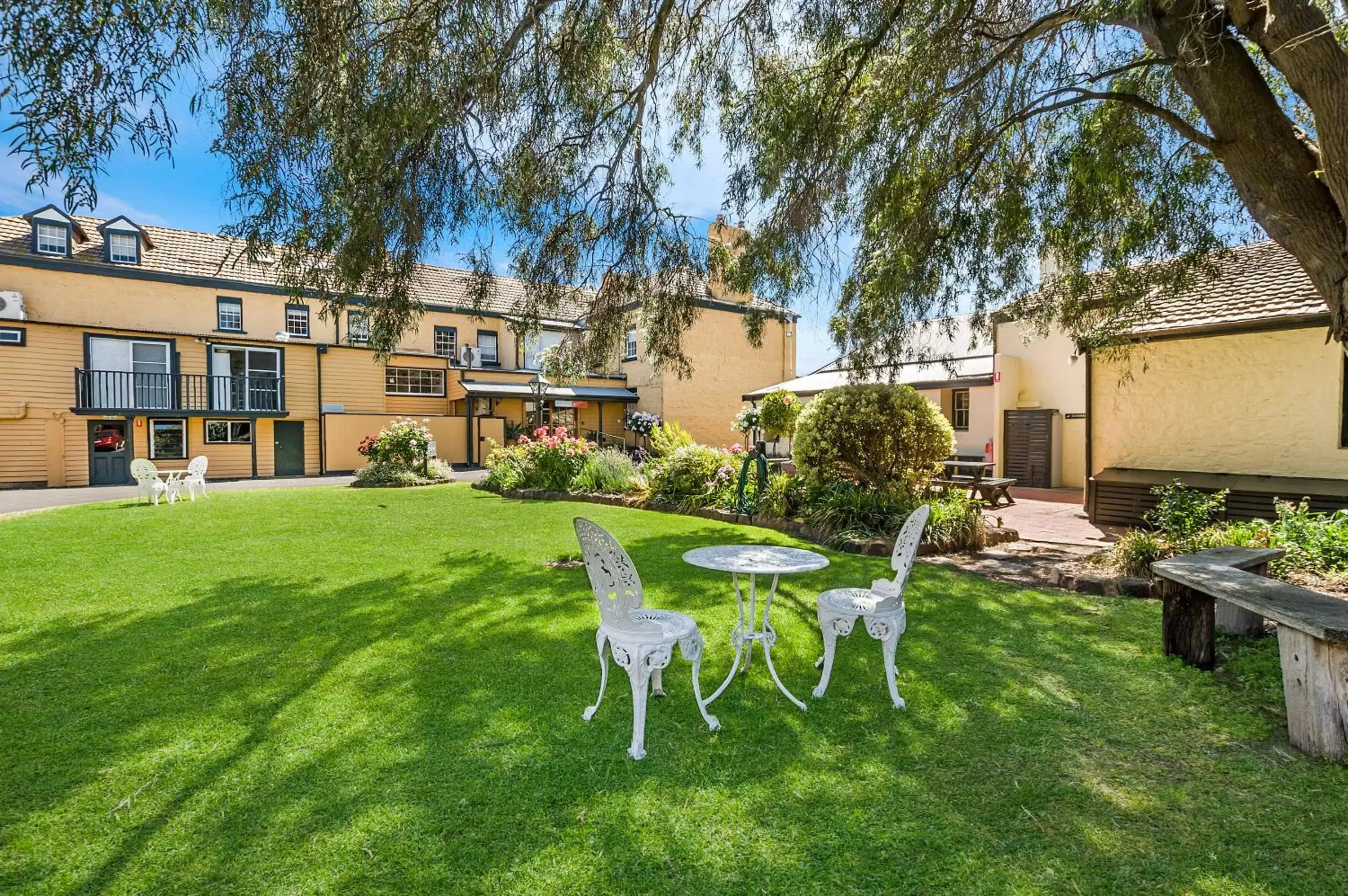 Garden in Seacombe House Motor Inn Port Fairy